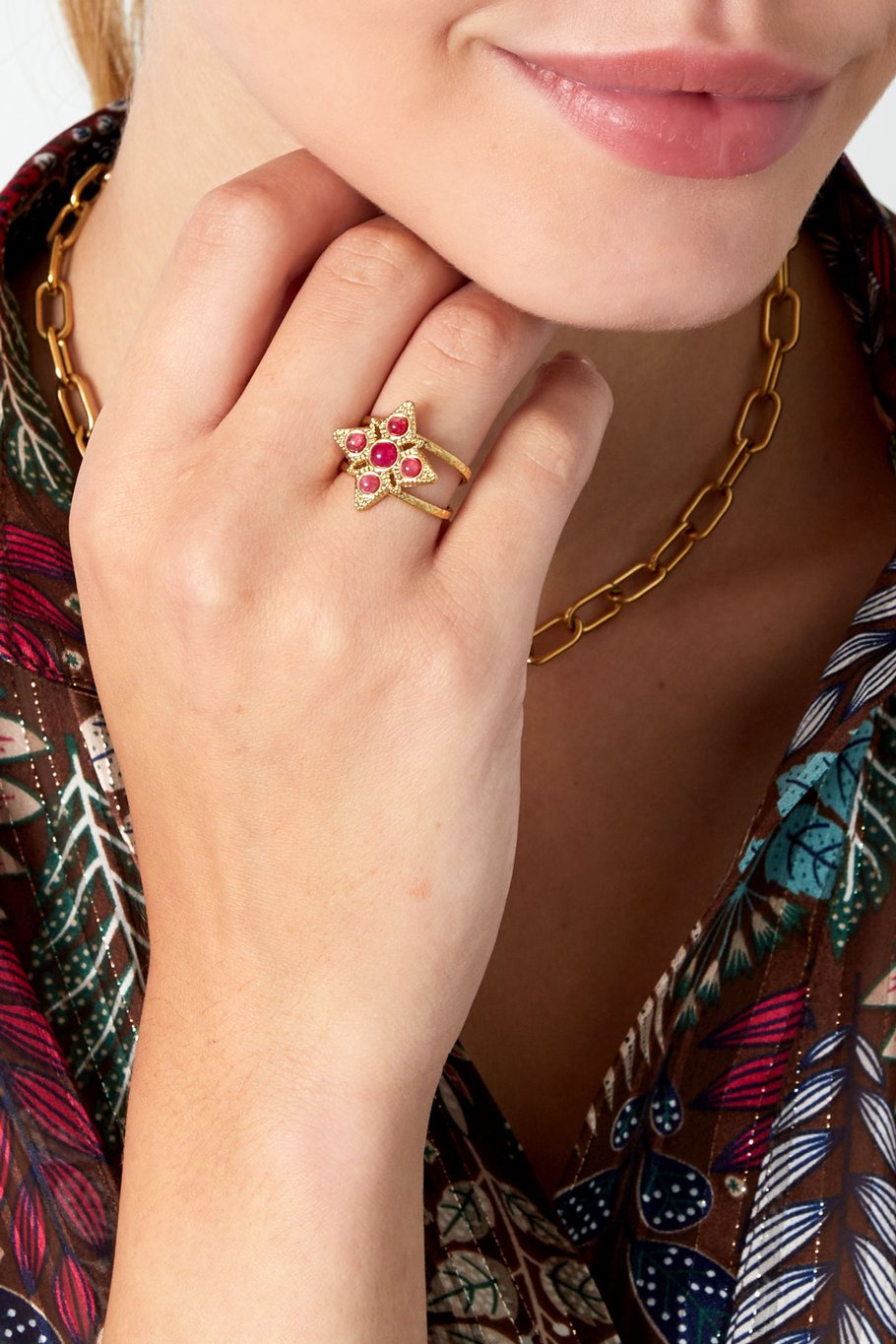The Edit - Magenta Stone Star Ring