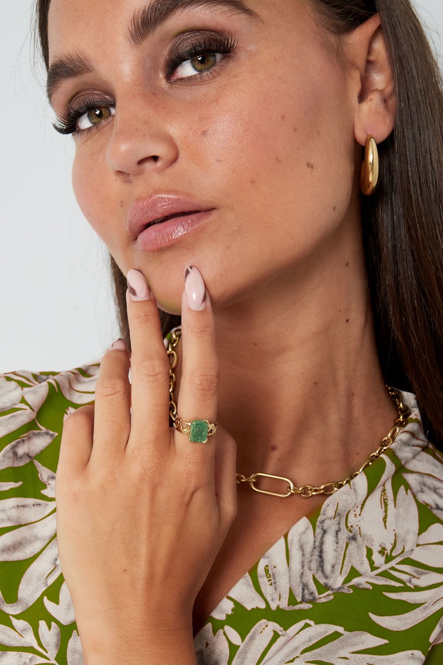 The Edit - Elegant Orange Rectangular Stone Ring in Gold