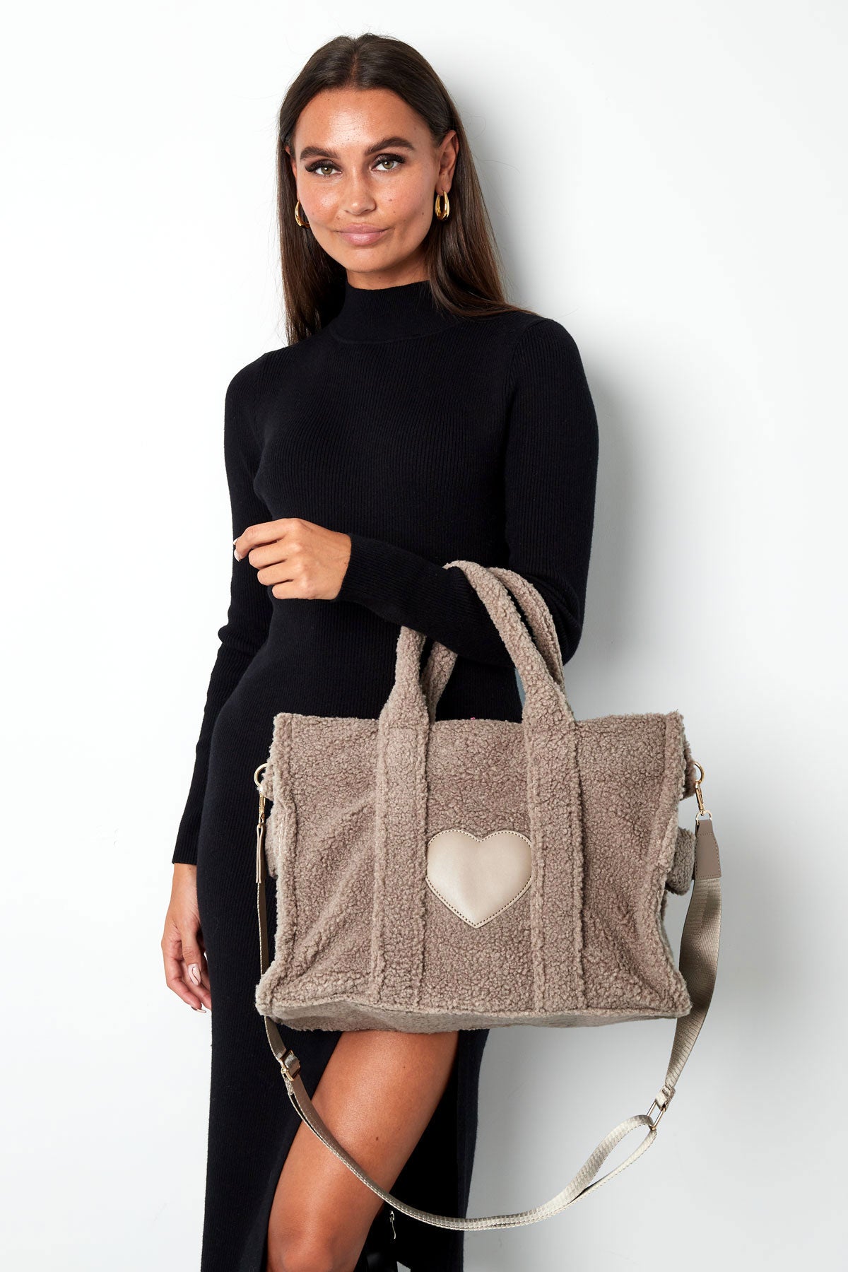 The Edit - Teddy Heart shopper in Purple