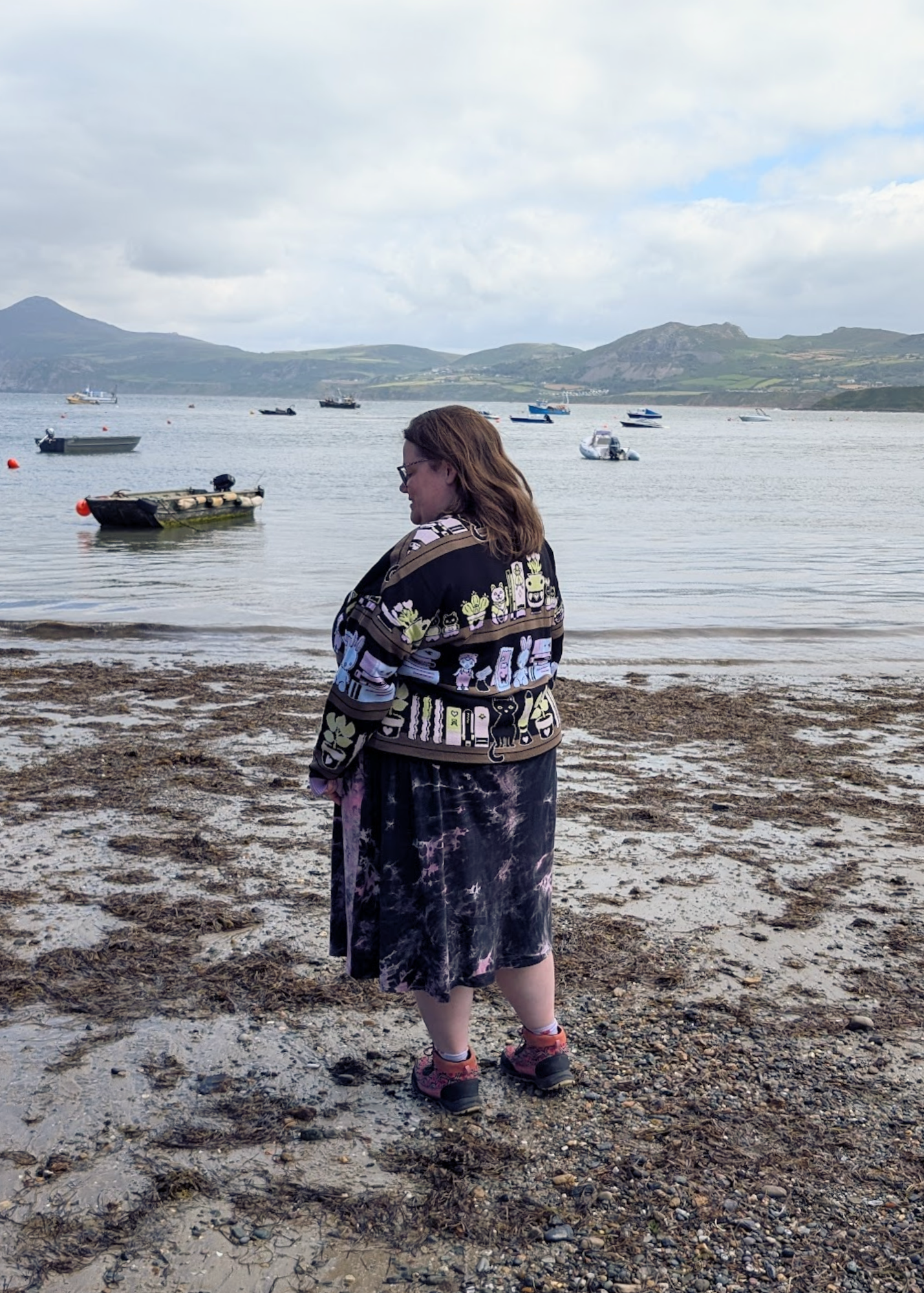 Home of Rainbows - The Trinket Shelfie Knit Jumper