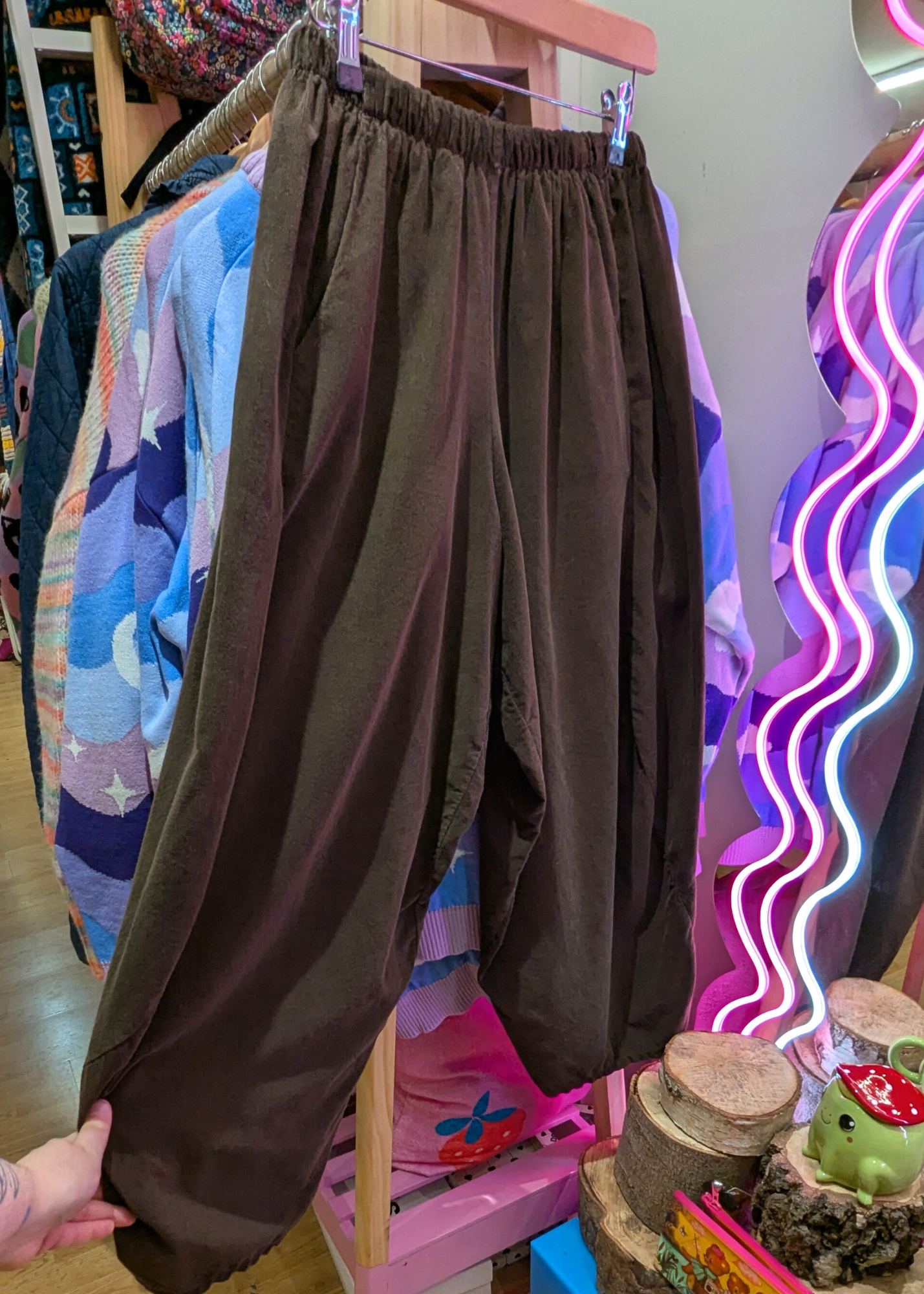 The Edit - Brown Needle Cord Cocoon Joggers