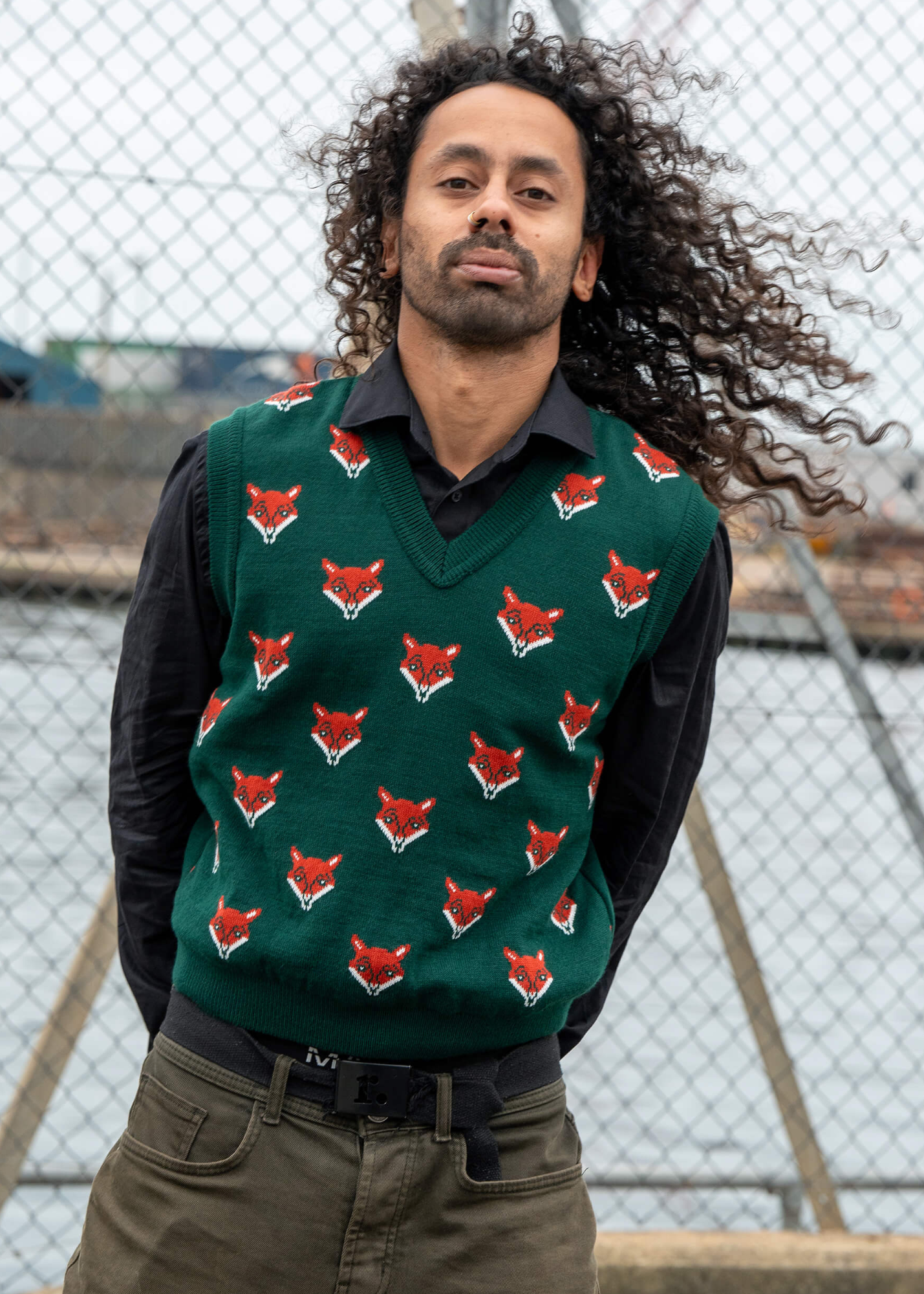 Run & Fly - Fox Head V-Neck Knitted Tank Top Vest
