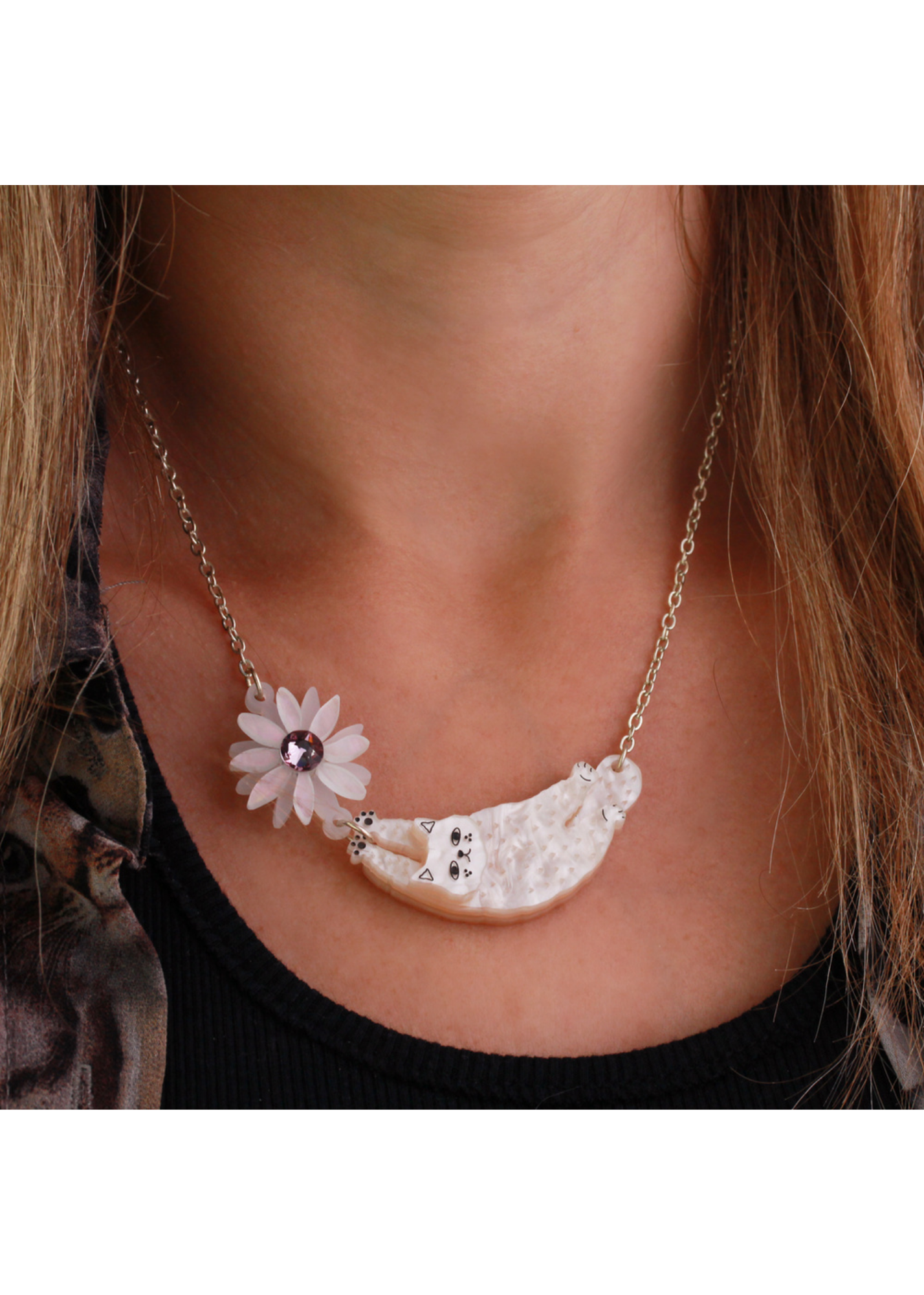 Little Moose - Cream Doodle Cat & Flower Necklace