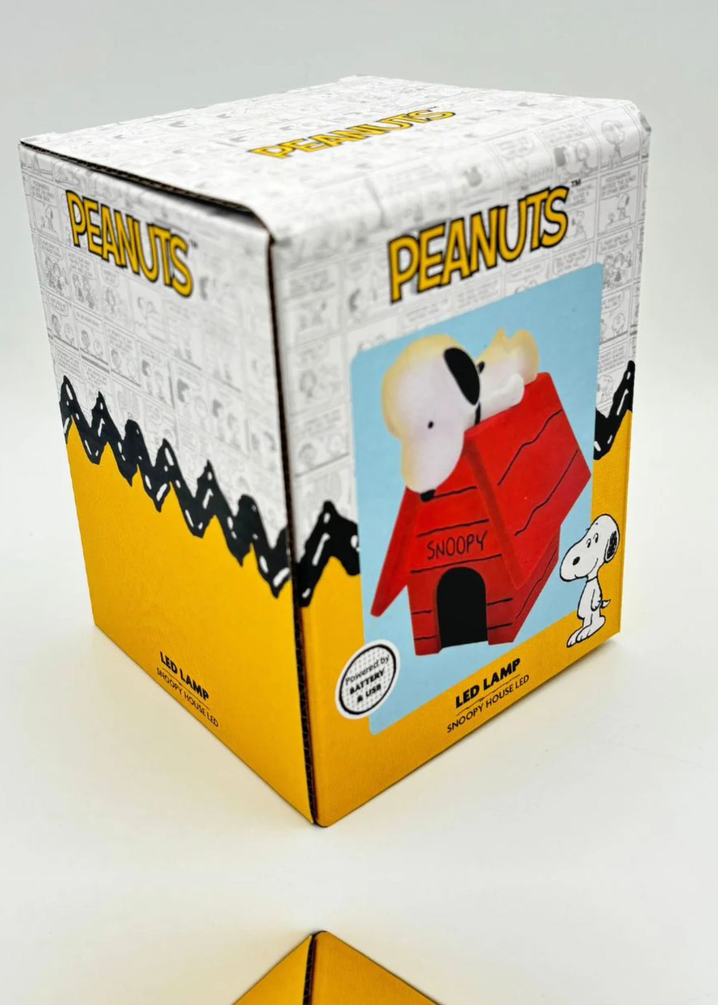 House of Disaster - Peanuts Snoopy House LED lamp