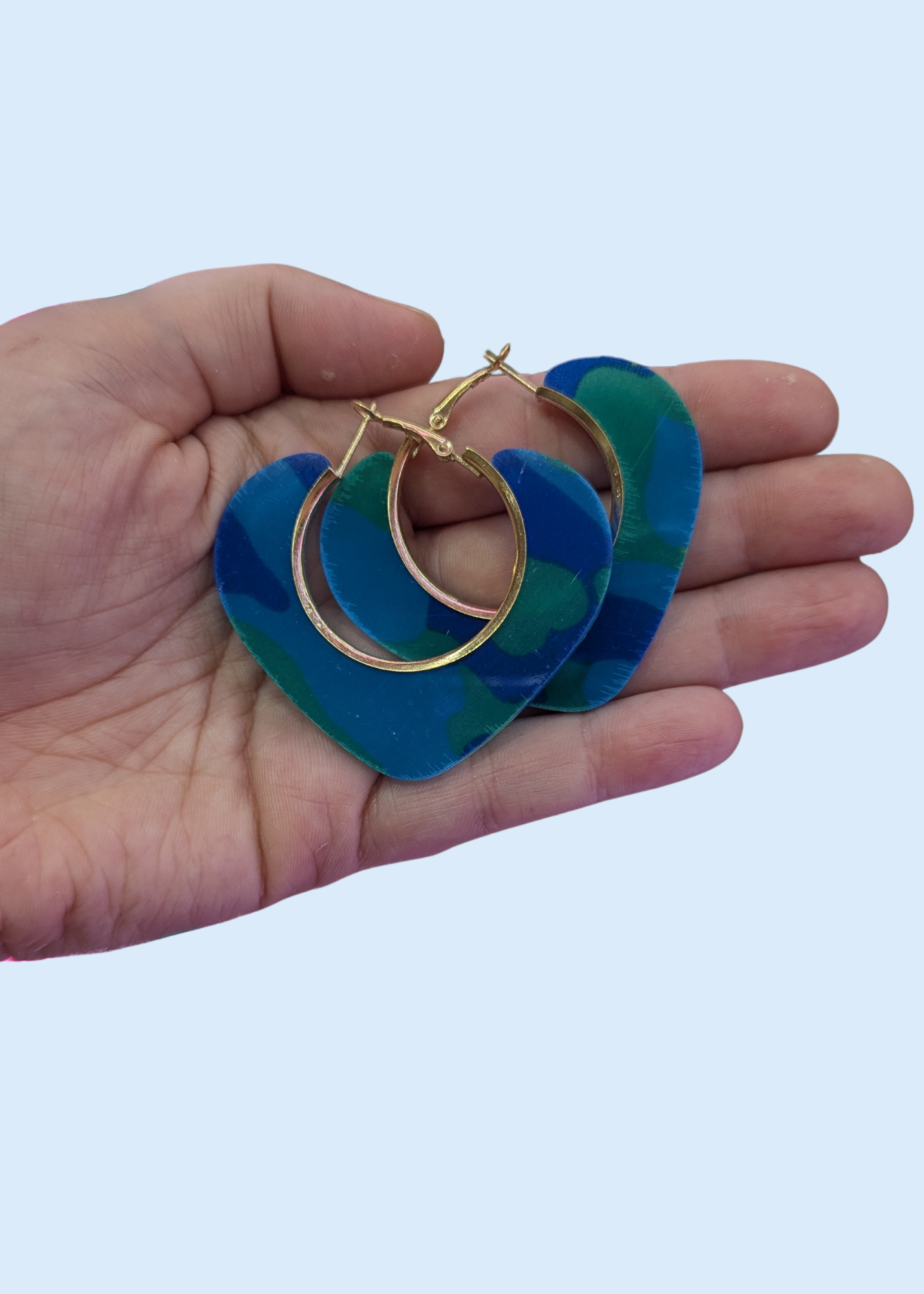 The Edit - Blue & Green Heart Acrylic Hoop Earrings
