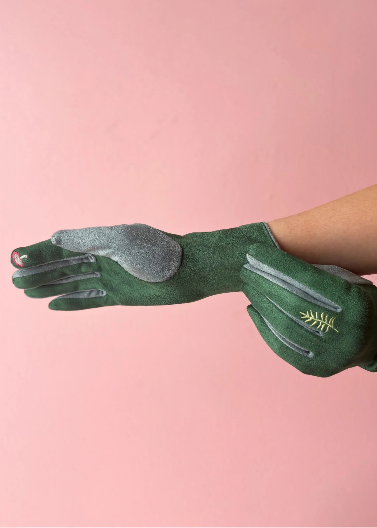 House of Disaster - Secret Garden Embroidered Deer Gloves