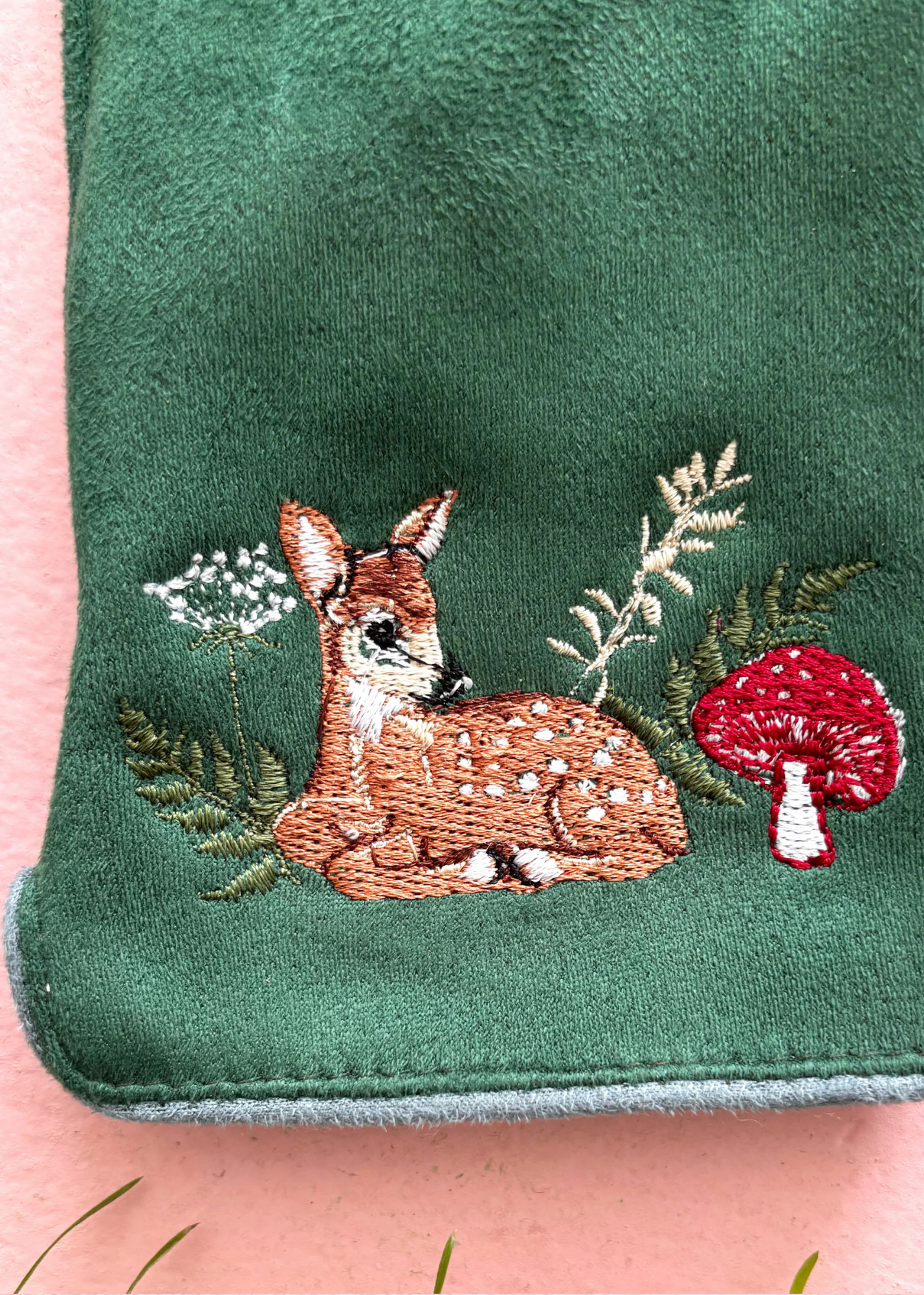 House of Disaster - Secret Garden Embroidered Deer Gloves