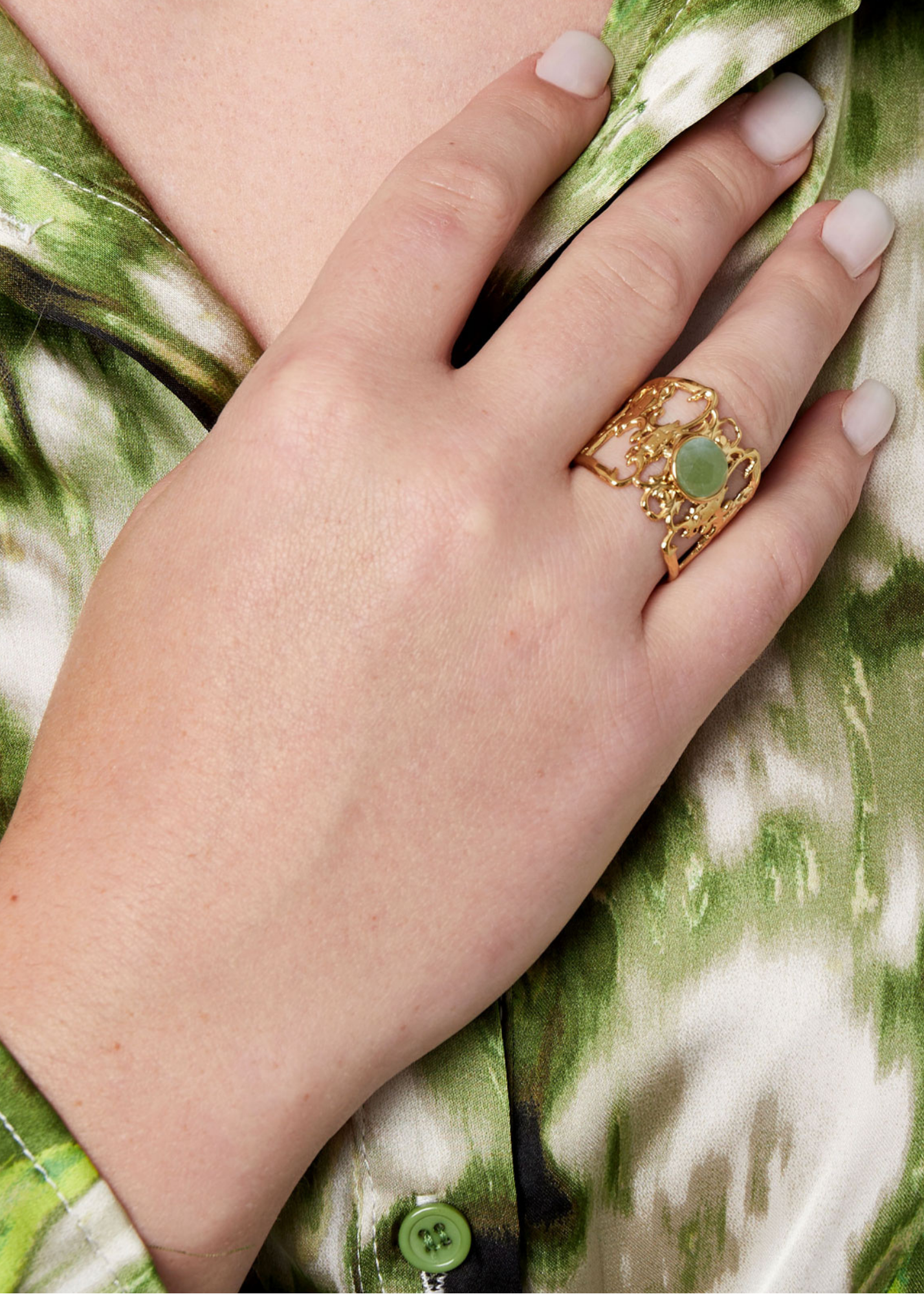 The Edit - Dainty Filigree Red Stone Ring