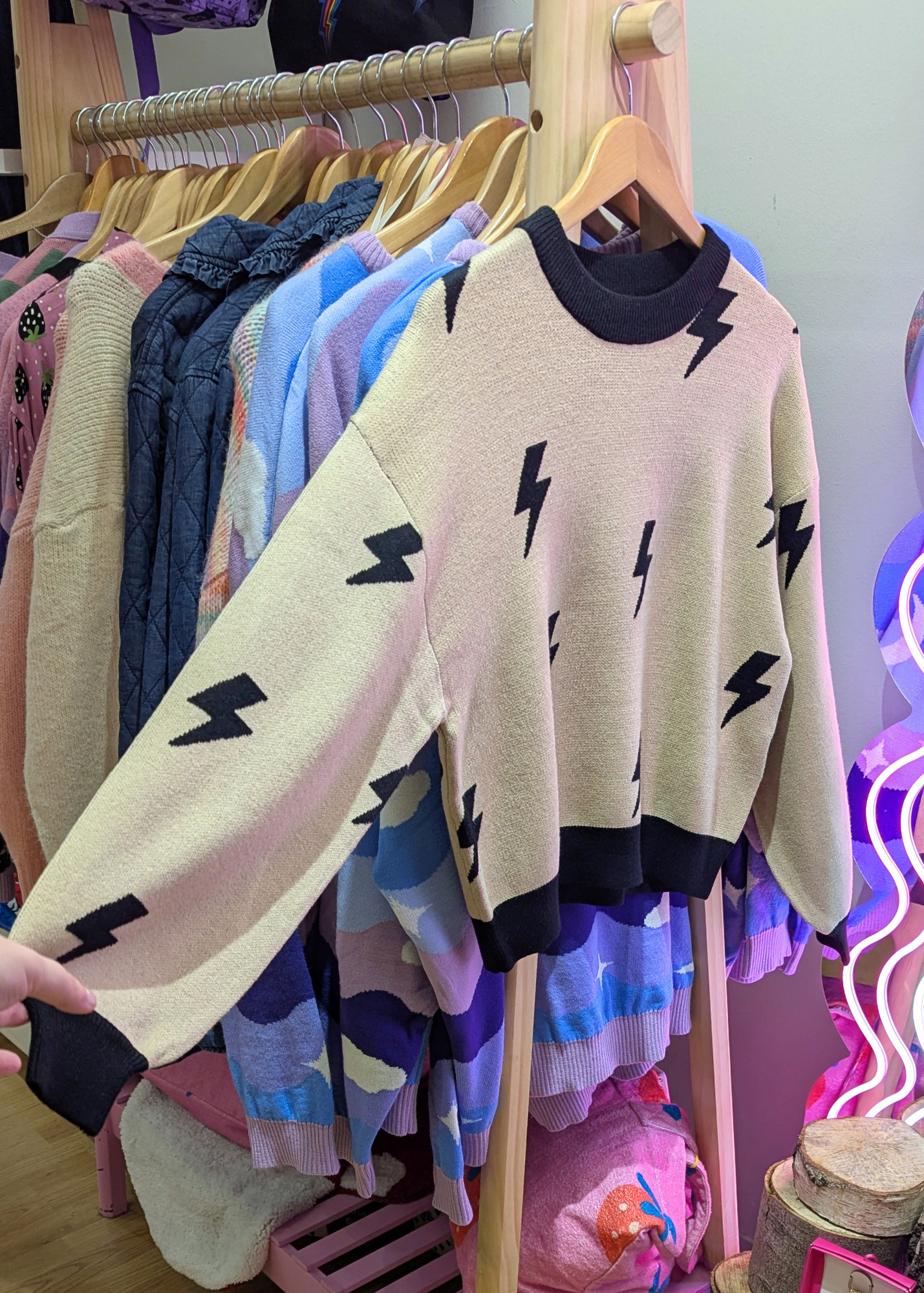 Noisy May - Beige Lightning Bolt Sweater