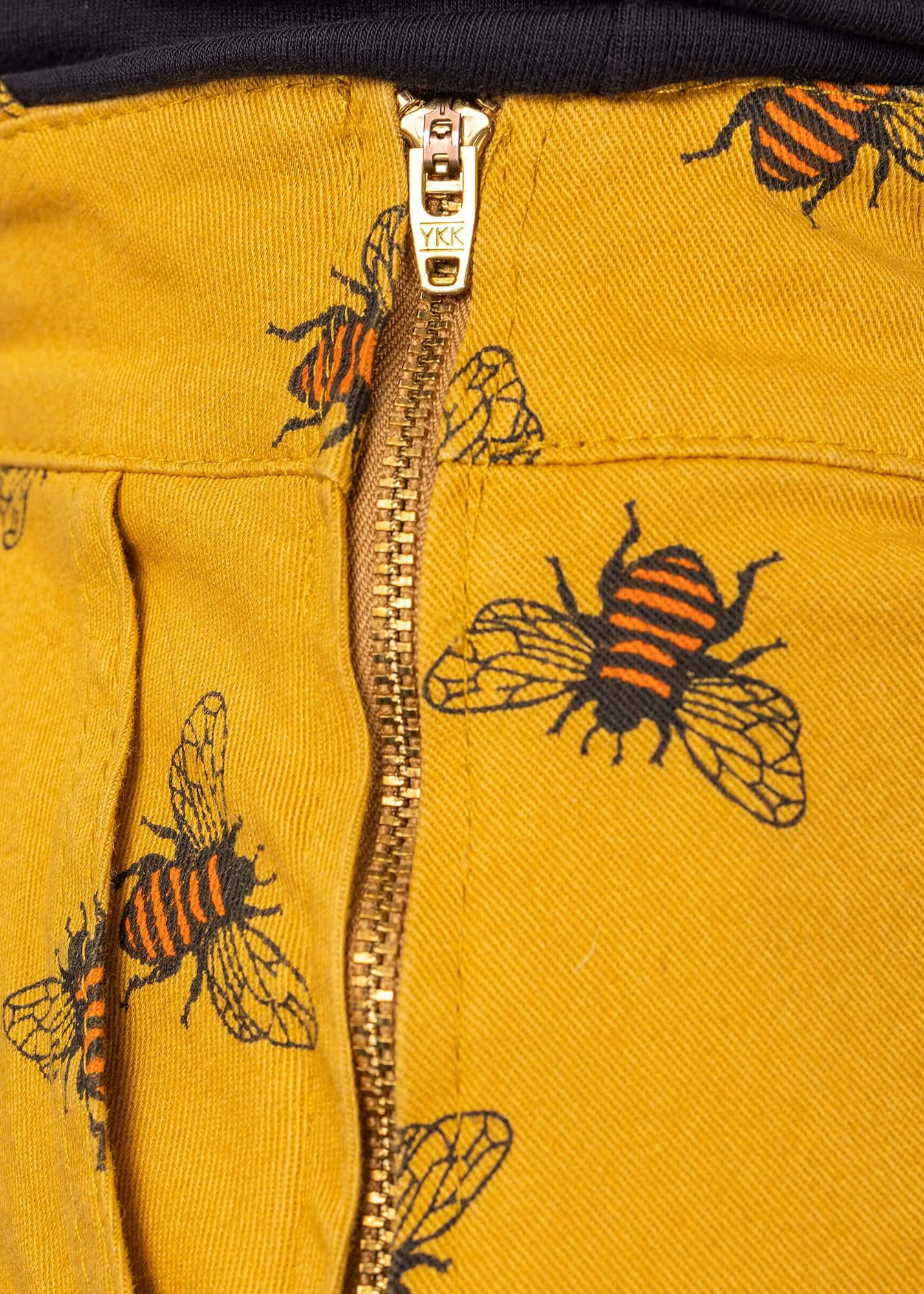 Run & Fly - Twill Gold Bee Pinafore