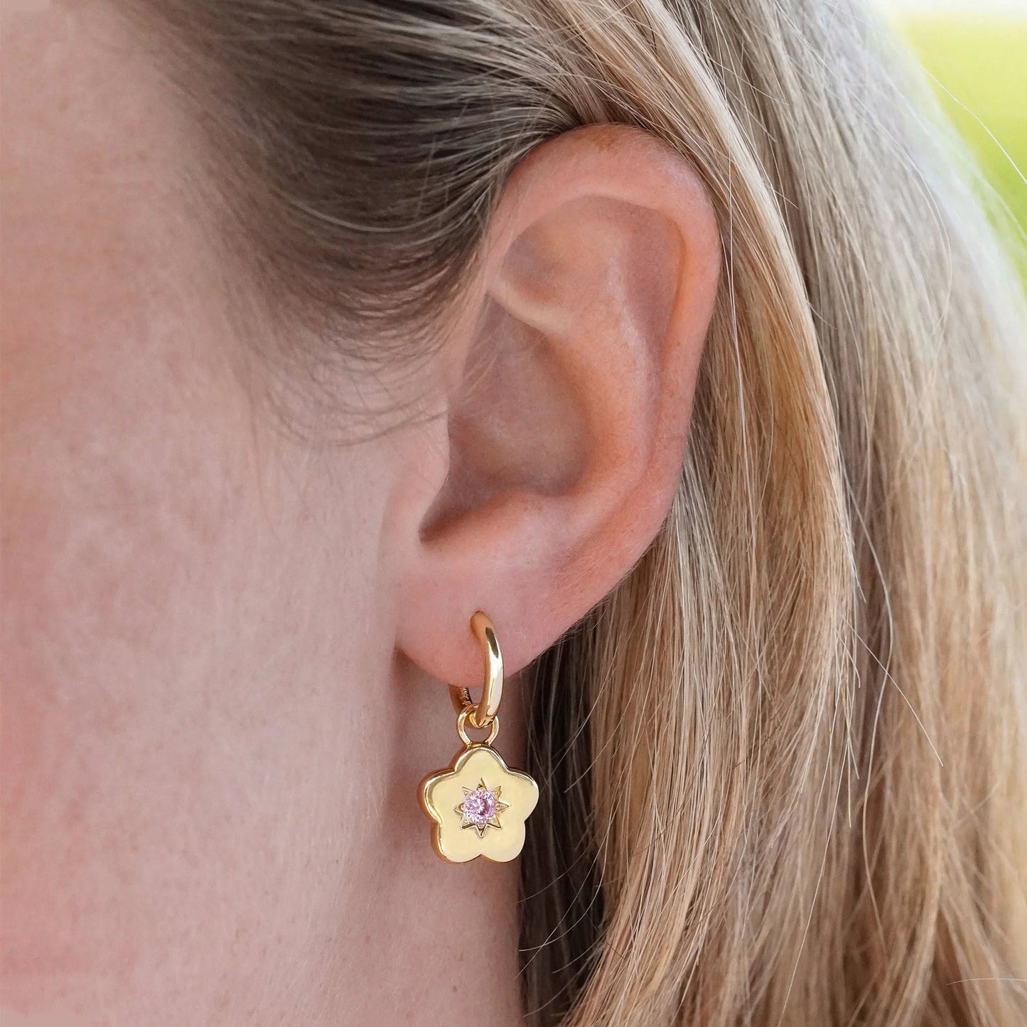 Junk Jewels - Flower Power Gold Charm Hoop Earrings