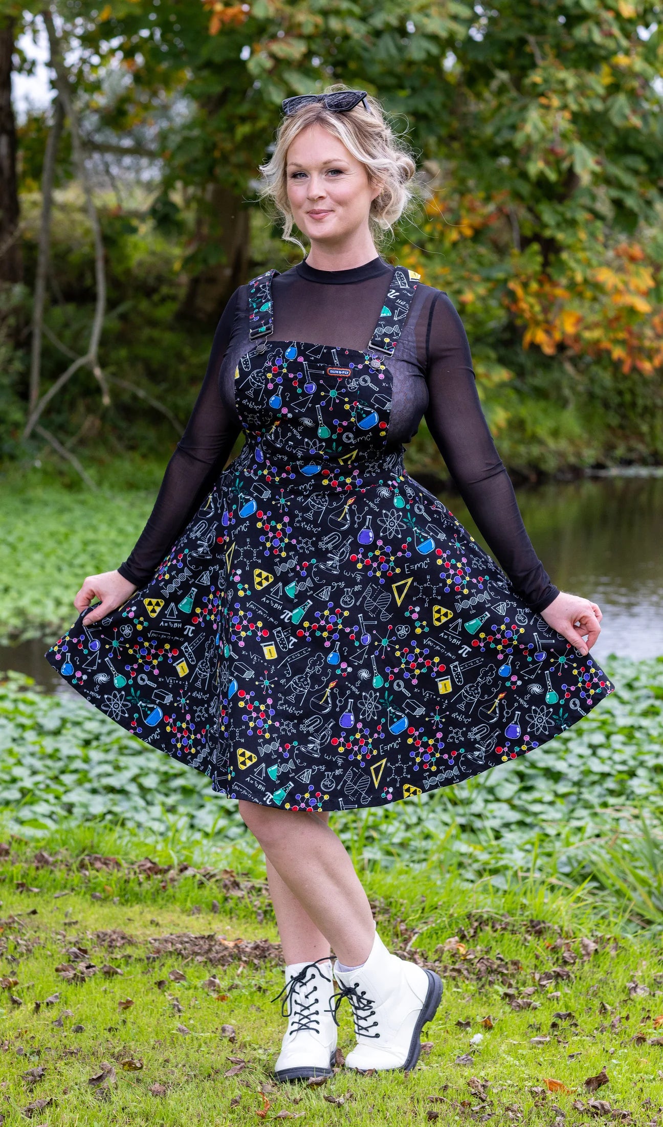 Plus top size pinafore