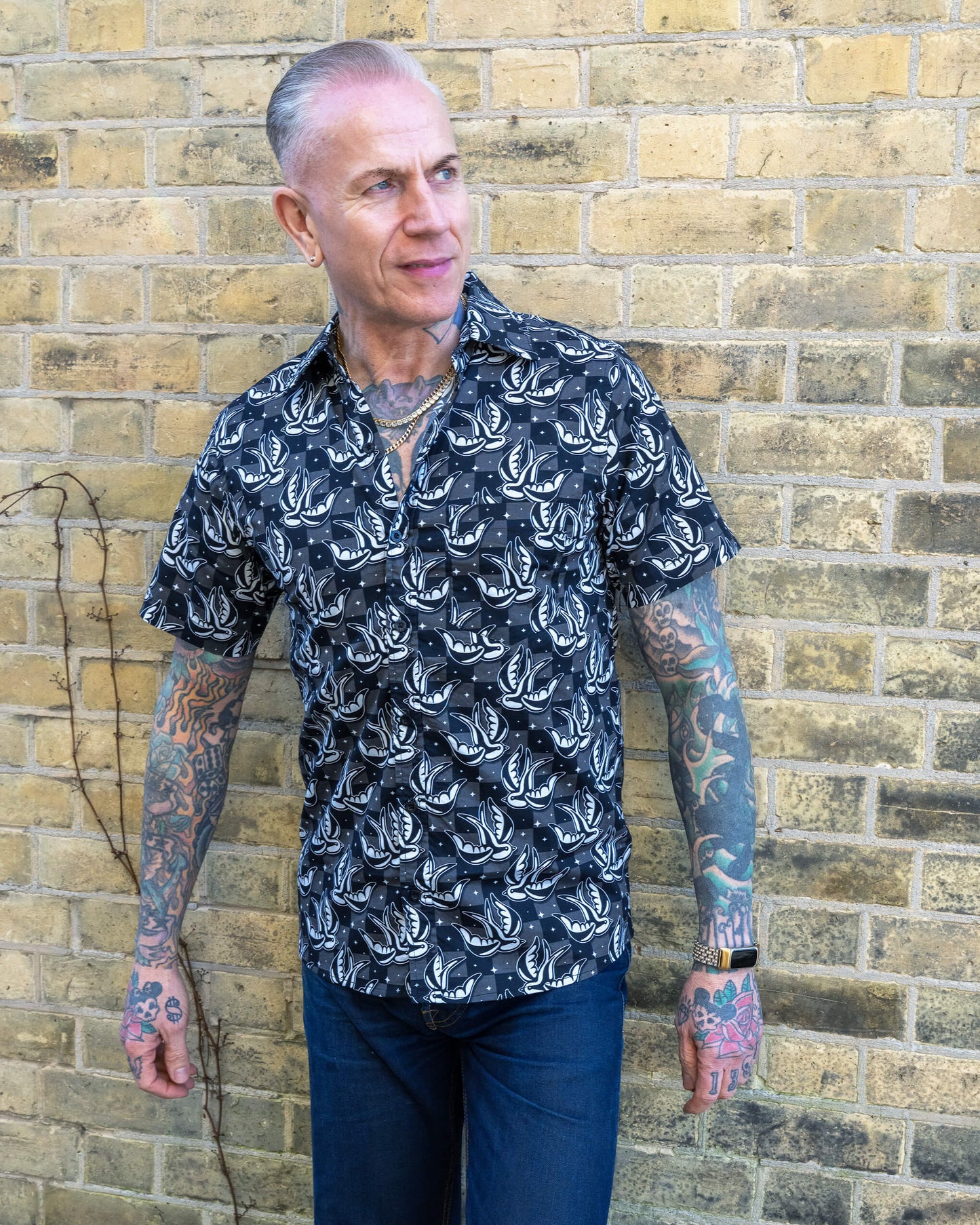 Run & Fly - Checkerboard Swallow Sleeve Shirt