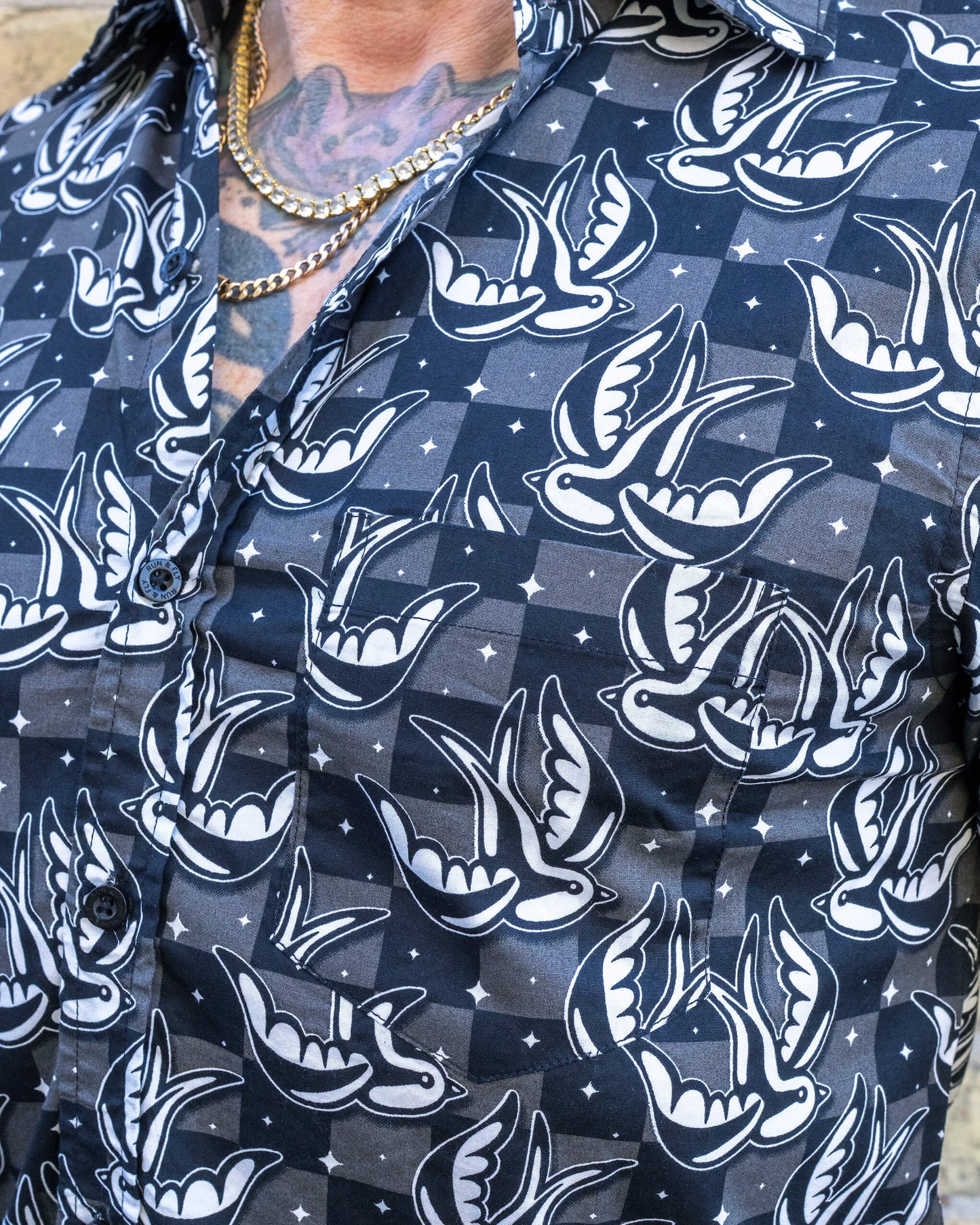 Run & Fly - Checkerboard Swallow Sleeve Shirt