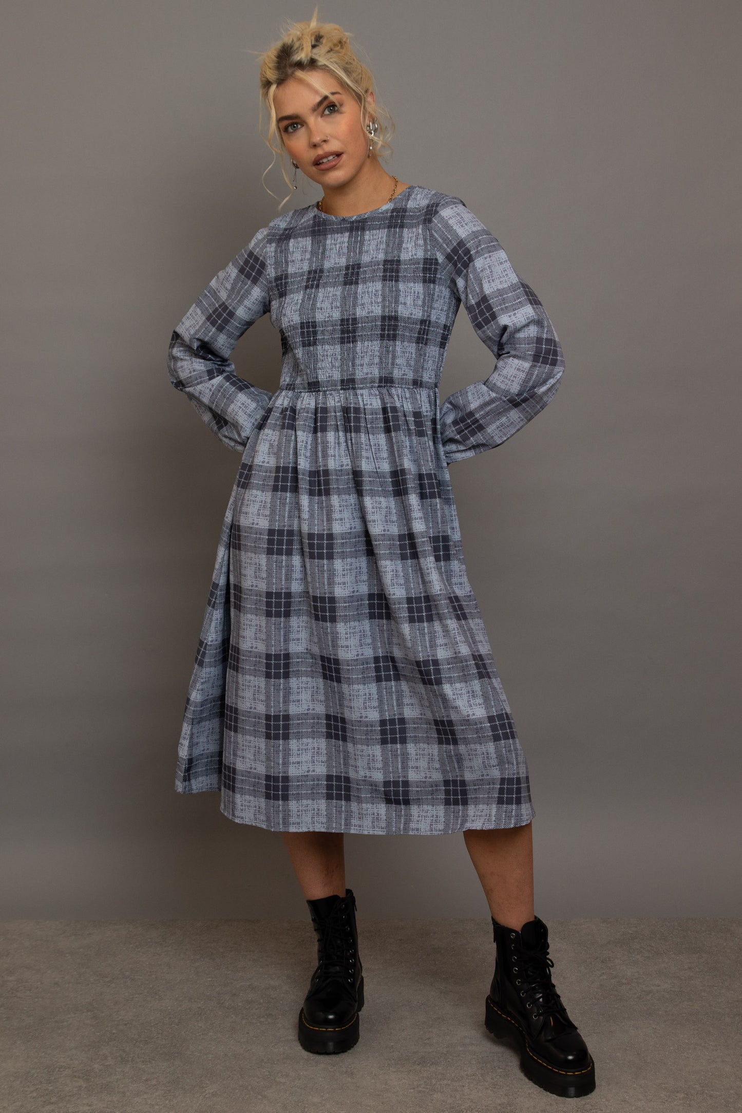 Daisy Street - Checked Print Midaxi Long Sleeved Smock Dress
