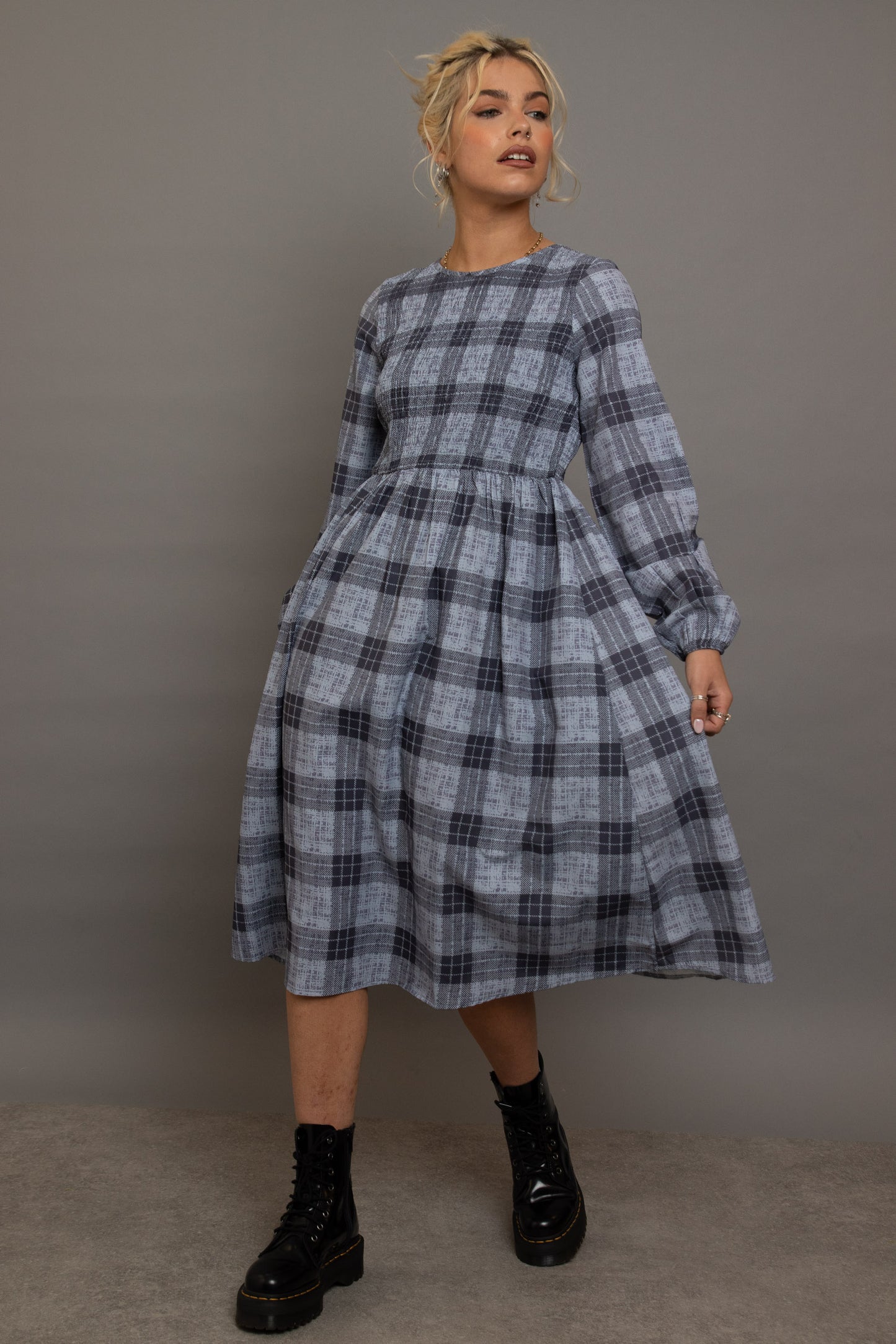 Daisy Street - Checked Print Midaxi Long Sleeved Smock Dress