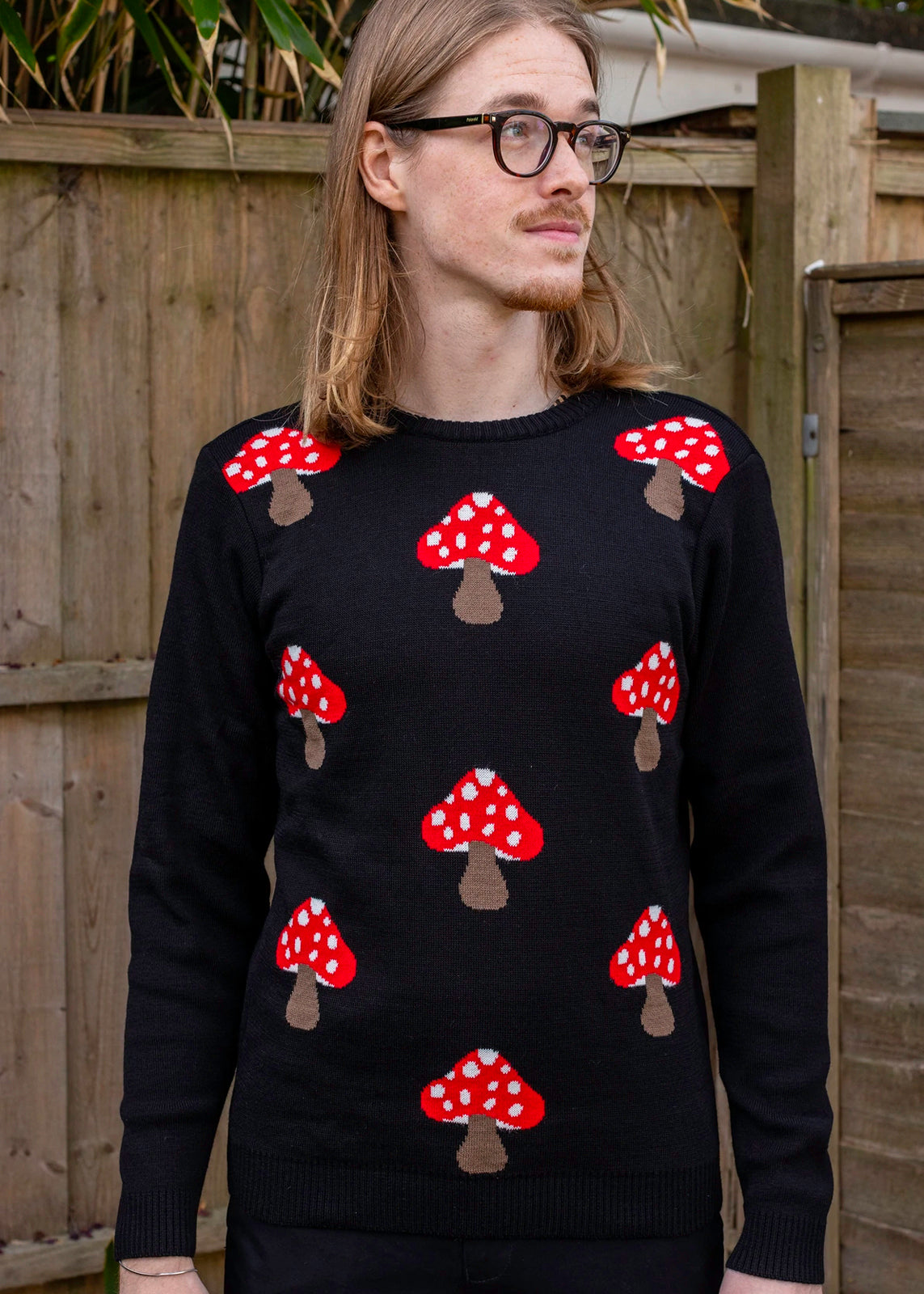 Run & Fly - Black Mushroom Jumper