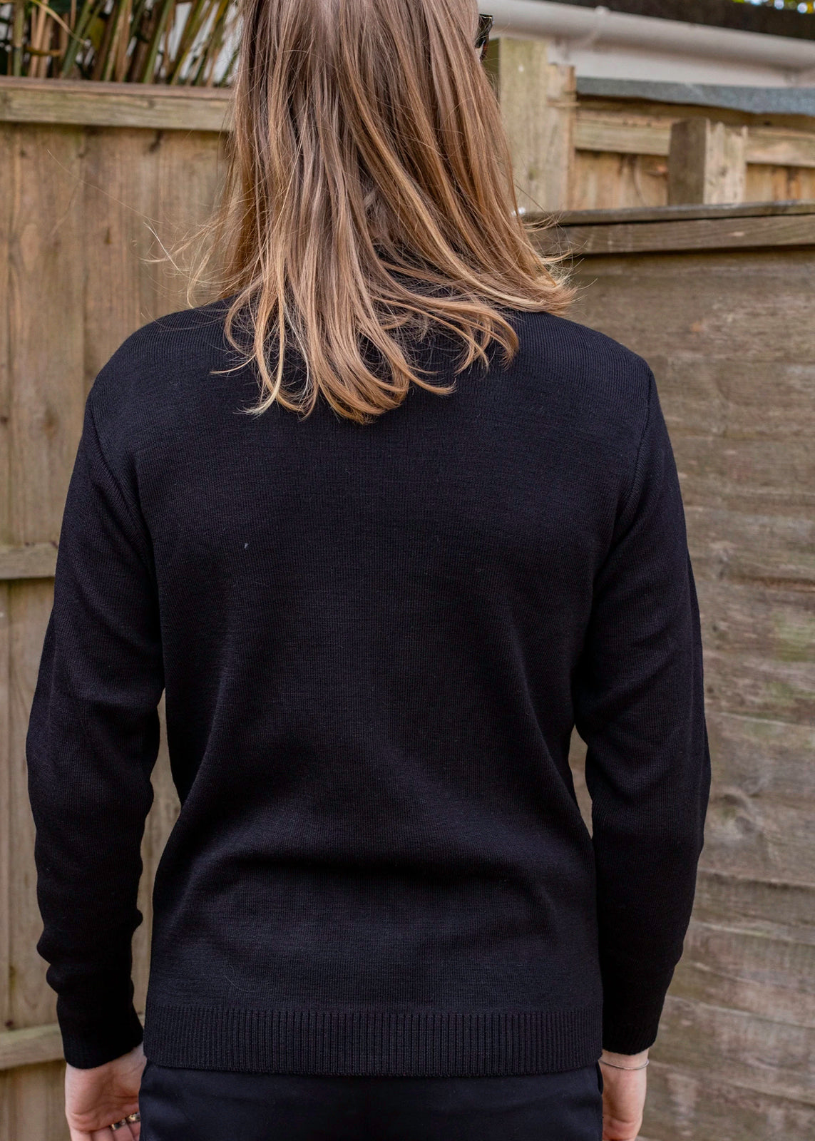 Run & Fly - Black Mushroom Jumper