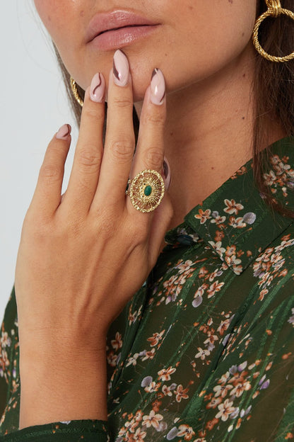 The Edit - Sunburst Ring in Gold with Pink Stone