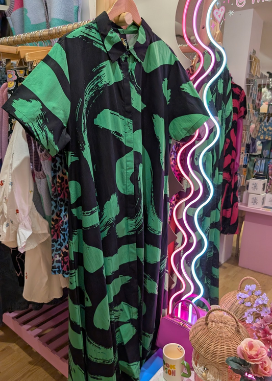 The Edit - Green Brushstroke Flared Print Maxi Dress