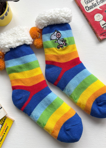 House of Disaster - Peanuts Rainbow Slipper Socks