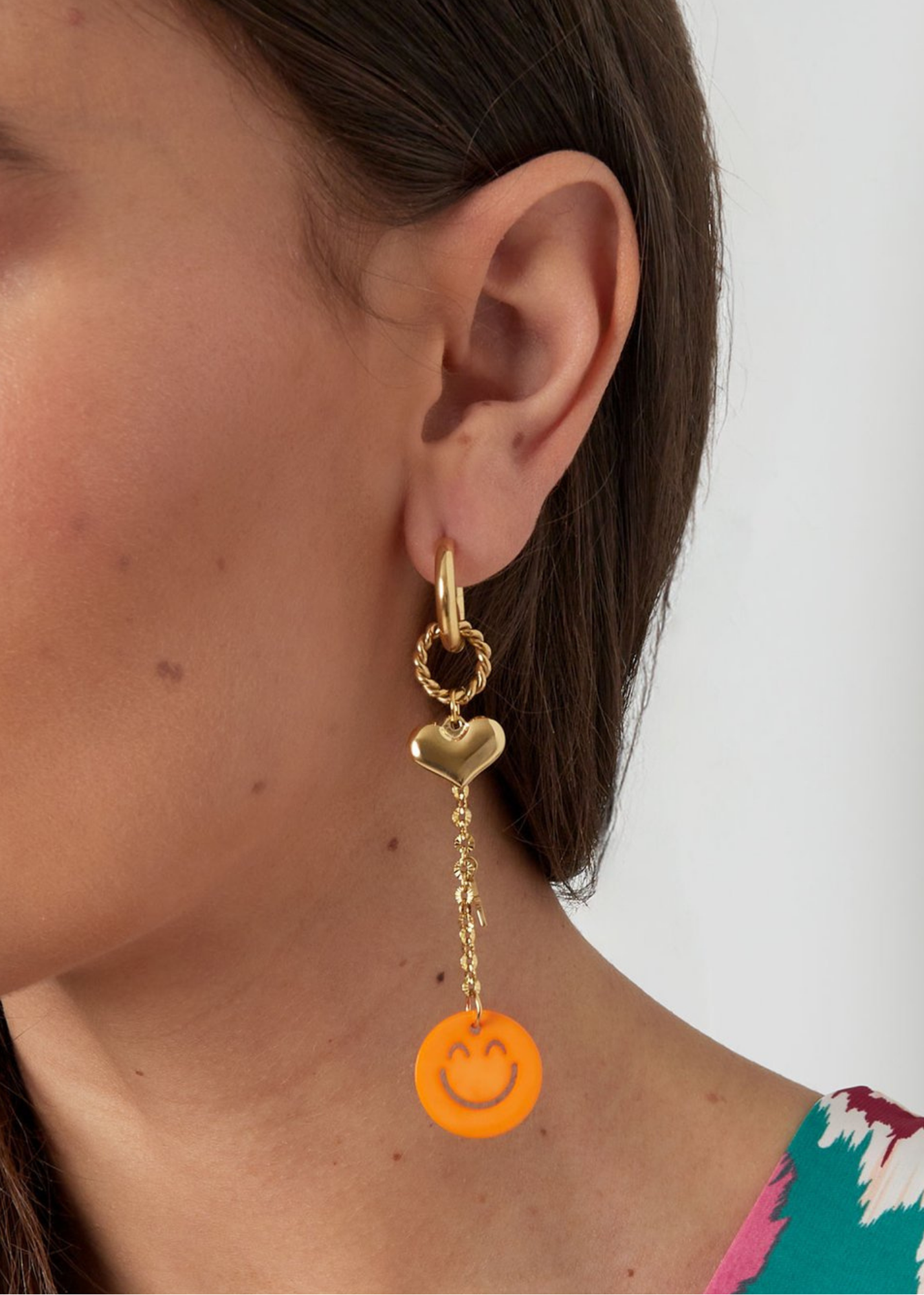 The Edit - Love to Smile Pink Drop Earrings in Gold