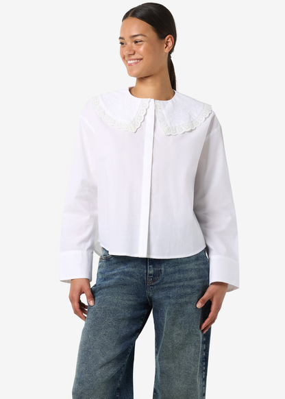 Noisy May - White Blouse with Broderie Anglaise Collar