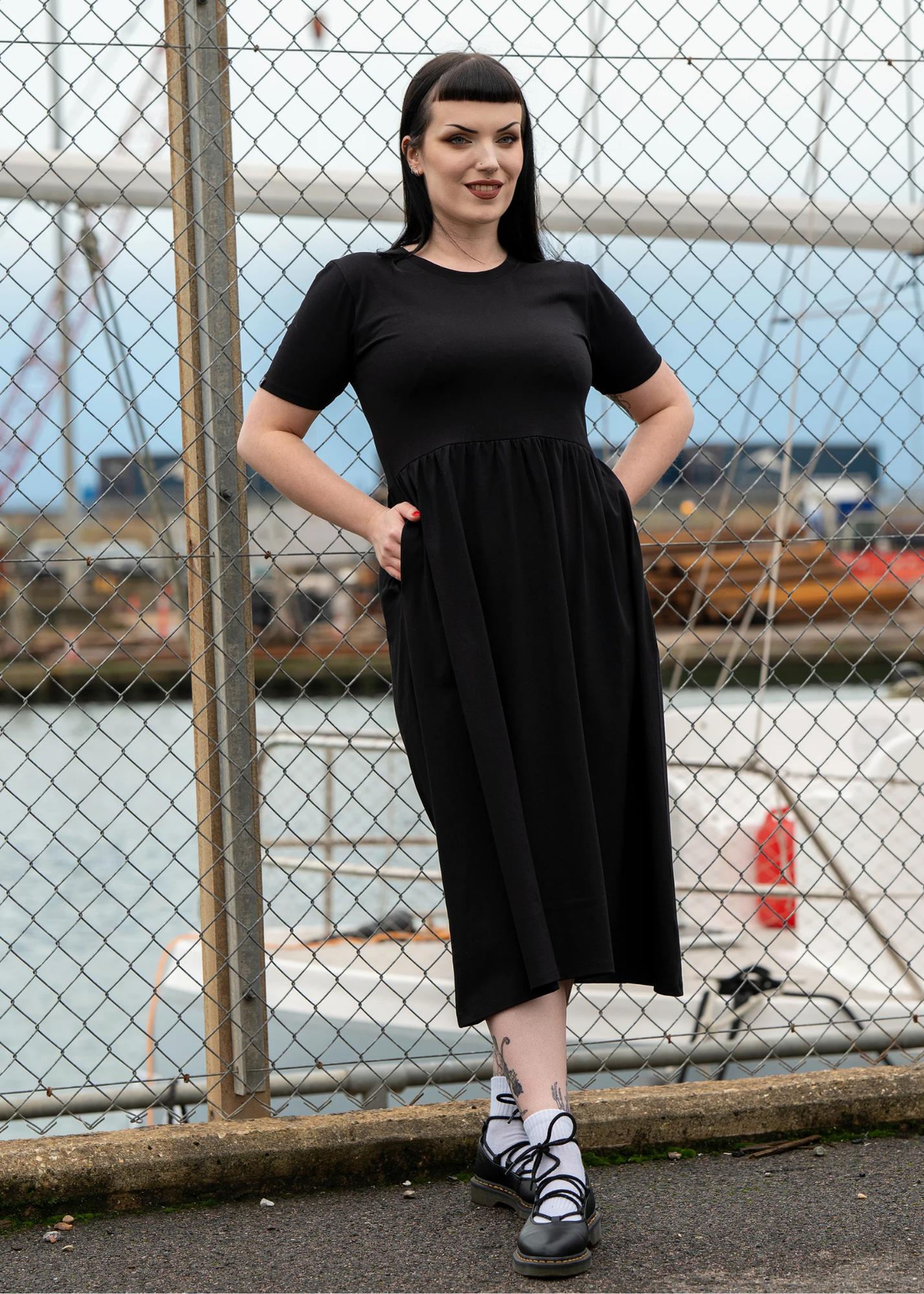 Rebel Romance - Black Midi Stretch Dress