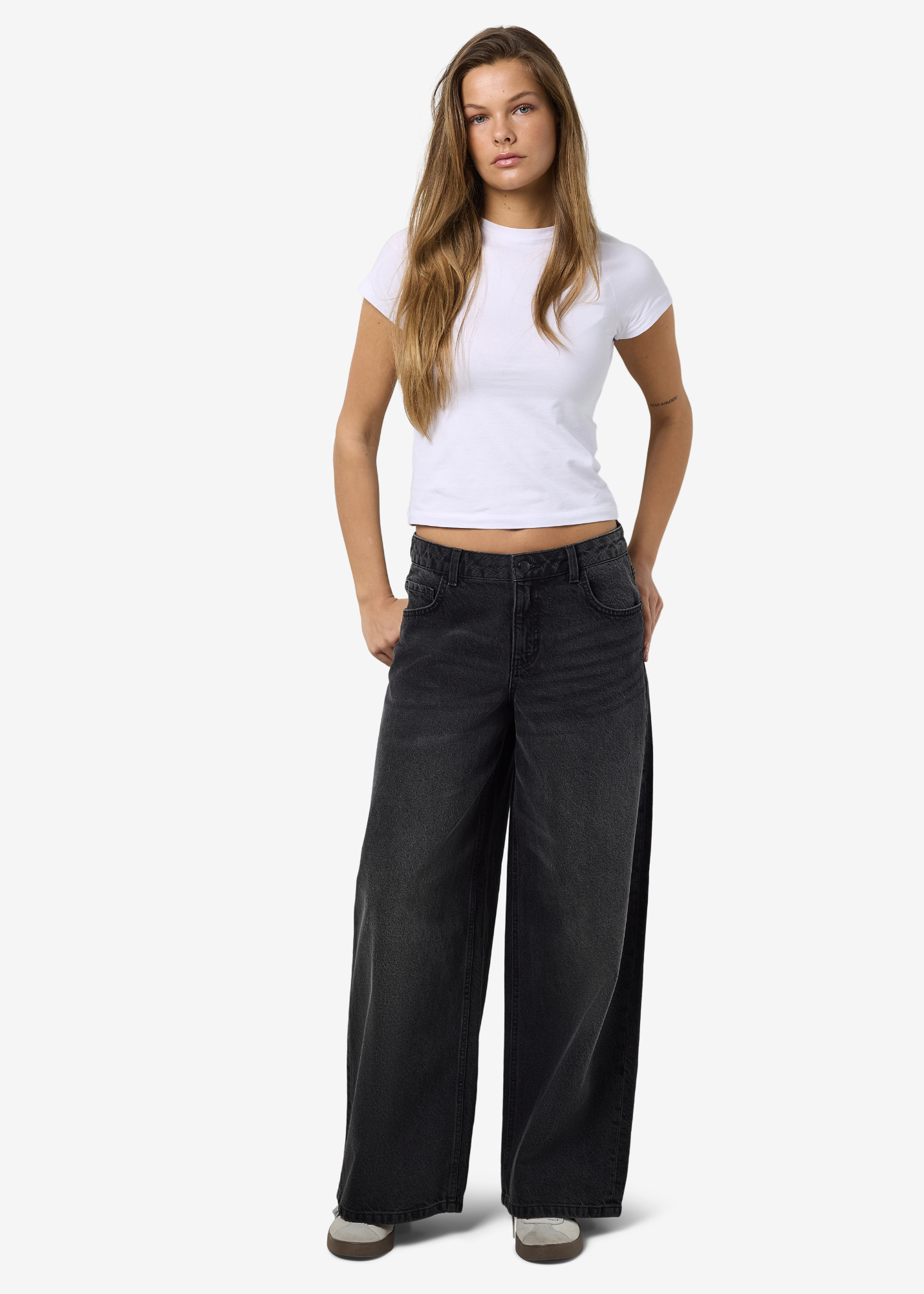 Noisy May - Kettie Black Wash Wide Leg Jeans