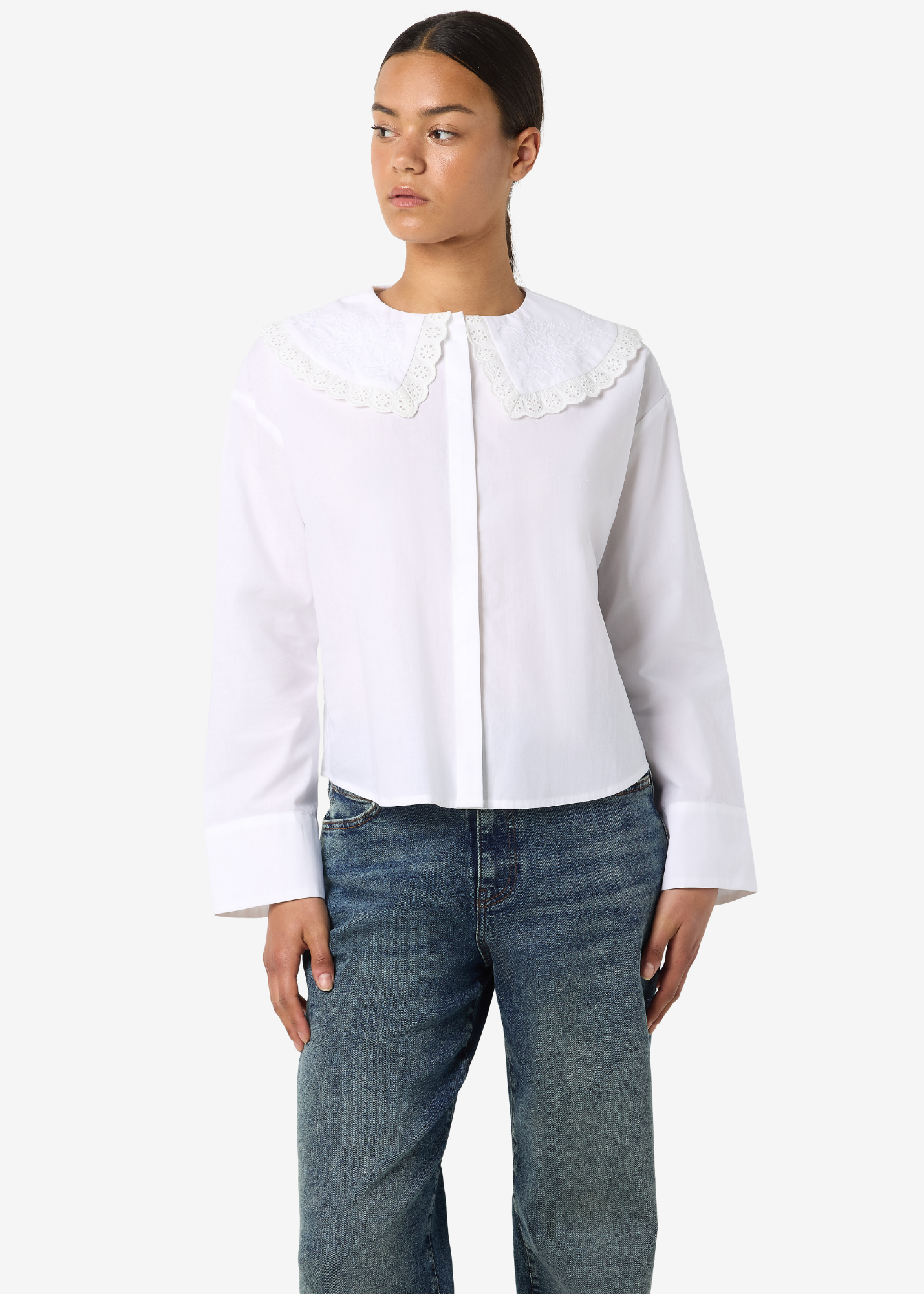 Noisy May - White Blouse with Broderie Anglaise Collar