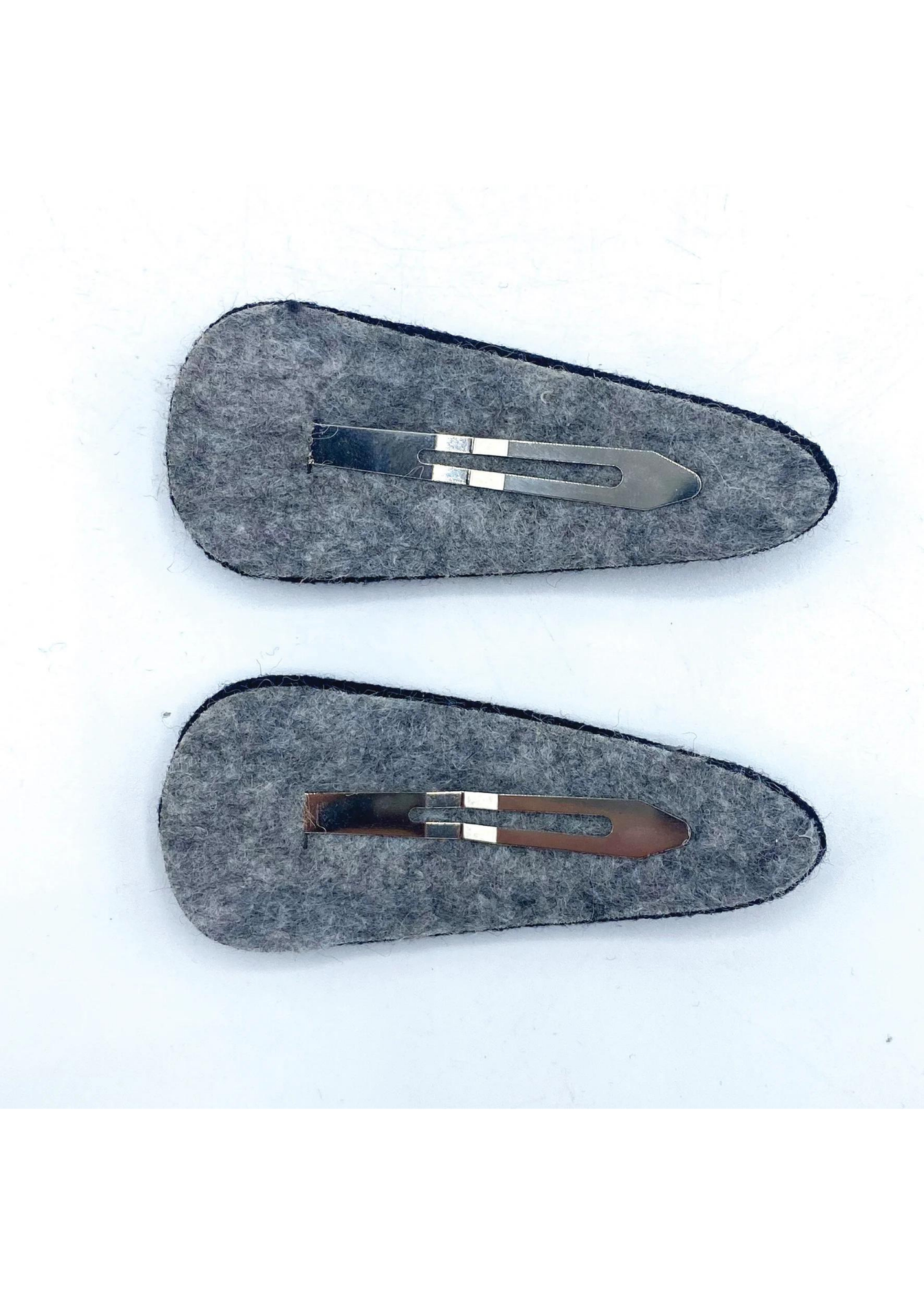 House of Disaster - Forage Black Hairclips