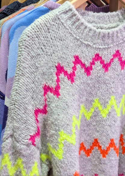 The Edit - Neon Zig Zag Knit Jumper in Grey