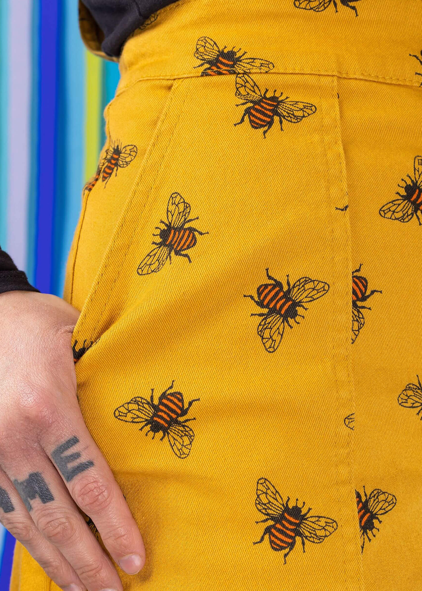 Run & Fly - Twill Gold Bee Pinafore