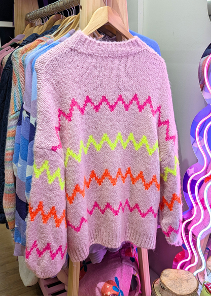 The Edit - Neon Zig Zag Knit Jumper in Pale Pink