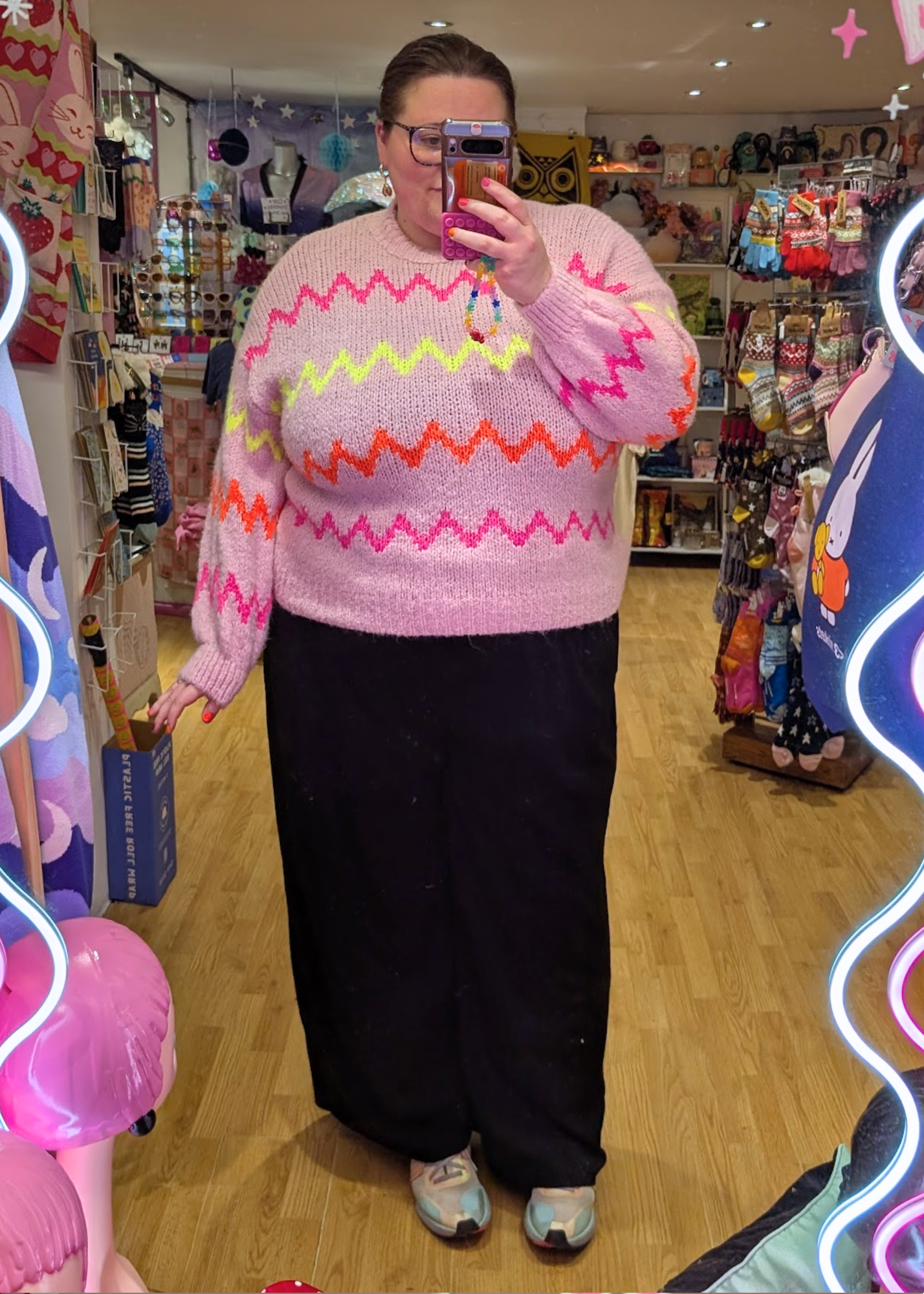 The Edit - Neon Zig Zag Knit Jumper in Pale Pink