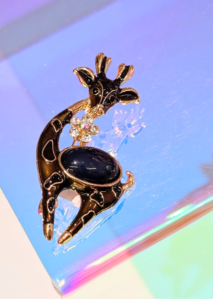 The Edit - Giraffe & Daisy Crystal Brooch