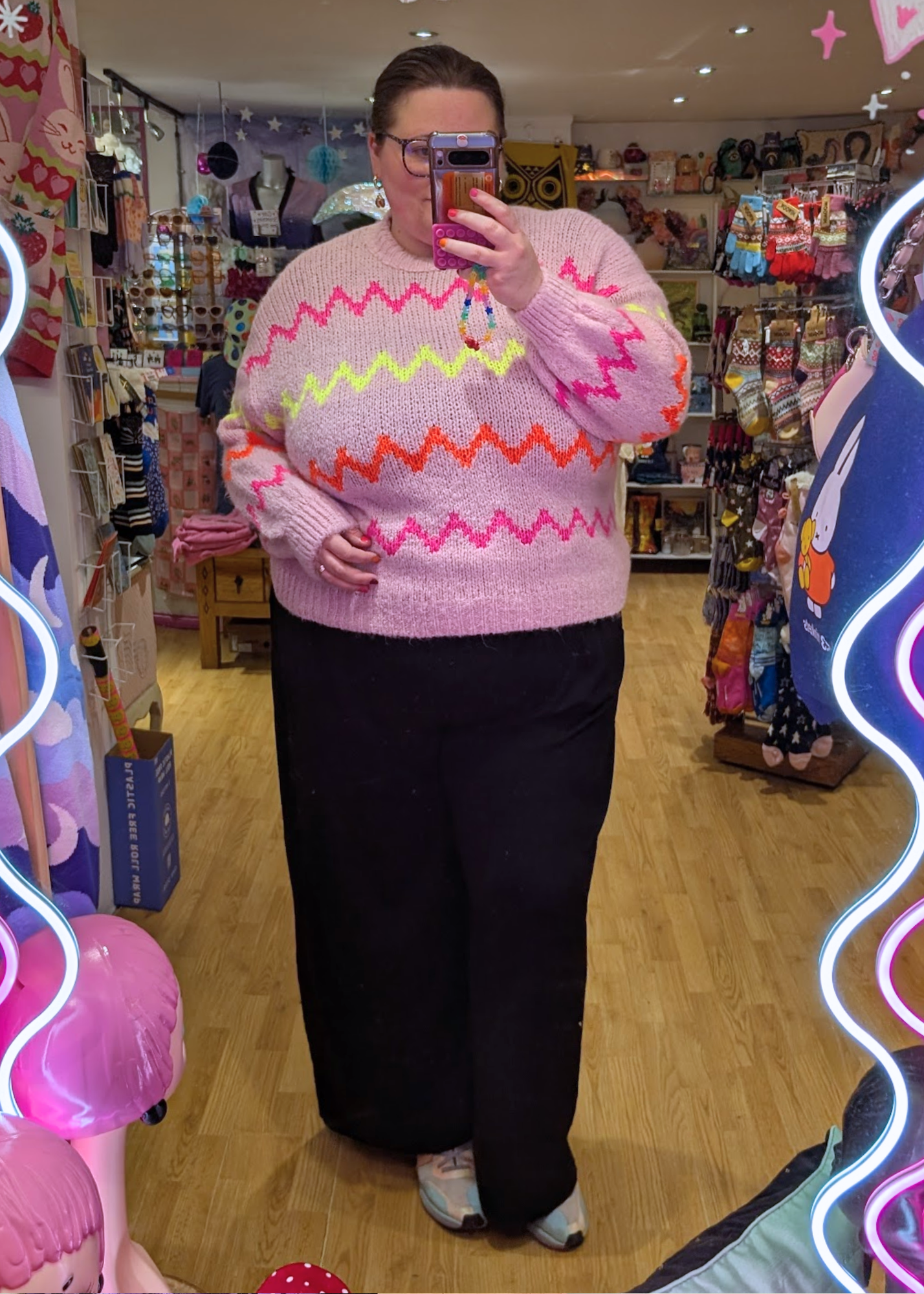 The Edit - Neon Zig Zag Knit Jumper in Pale Pink