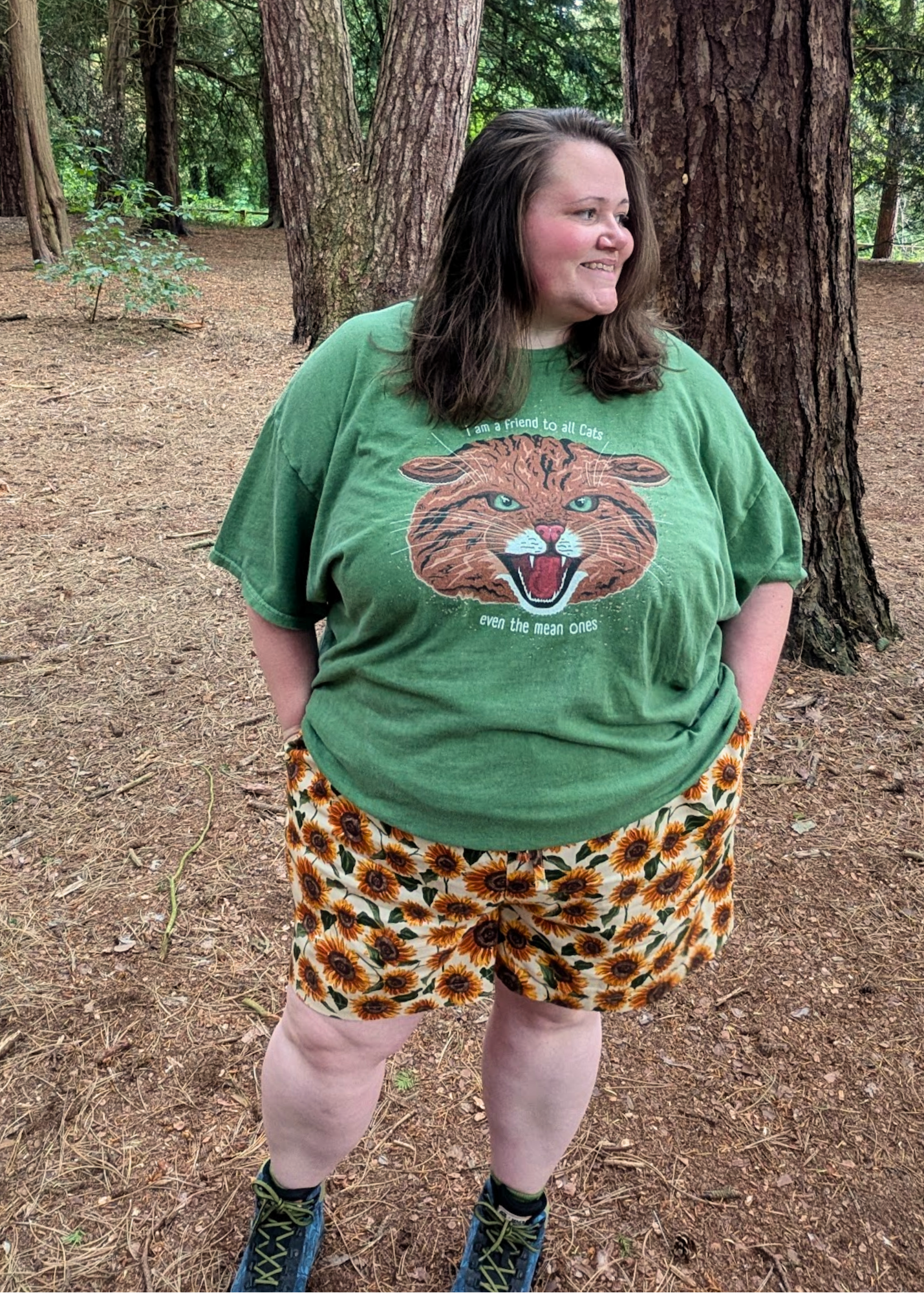 Home of Rainbows - "I'm A Friend To All Cats" Scottish Wildcat Tee