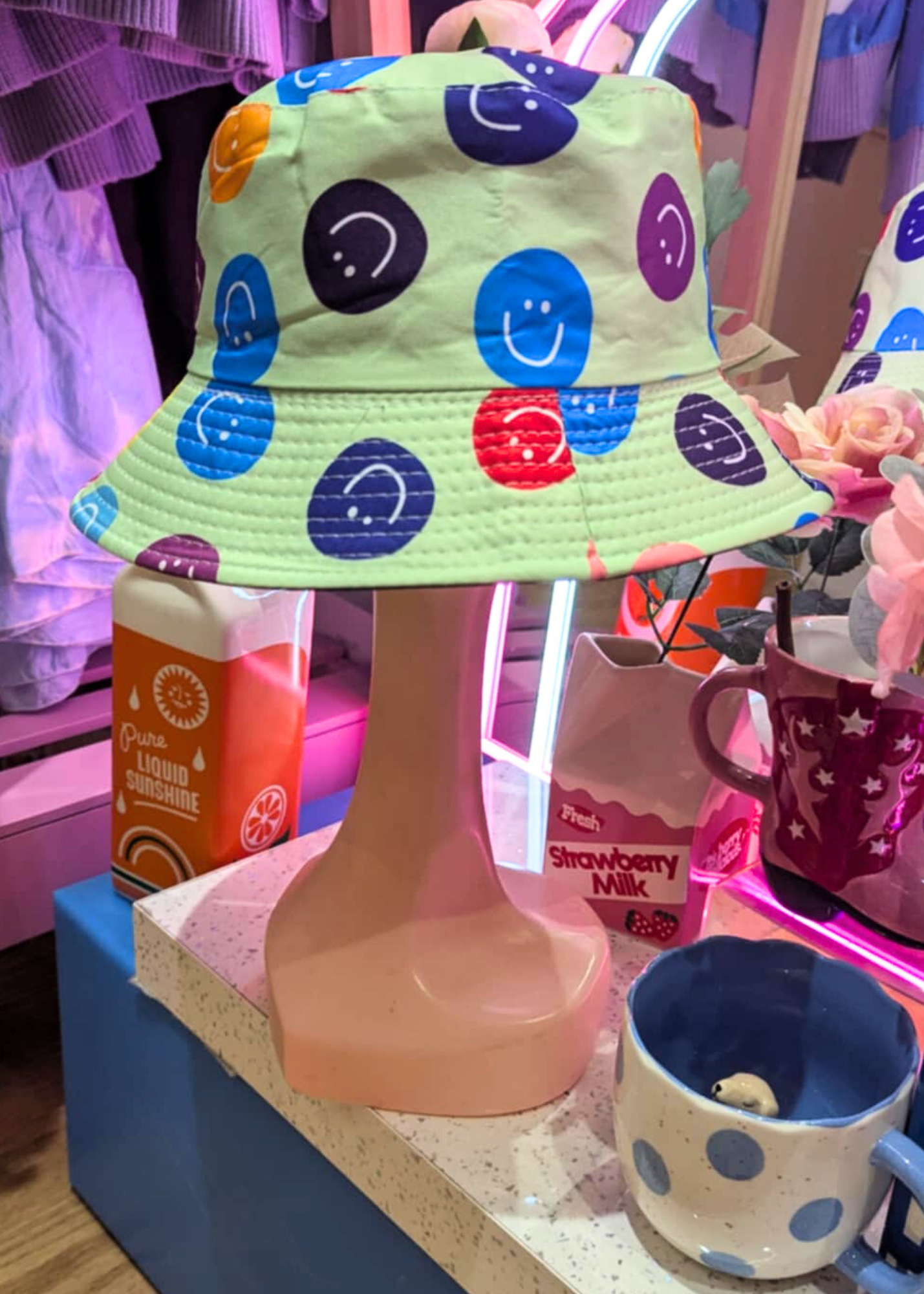 The Edit - Green Smiley Face Bucket Hat
