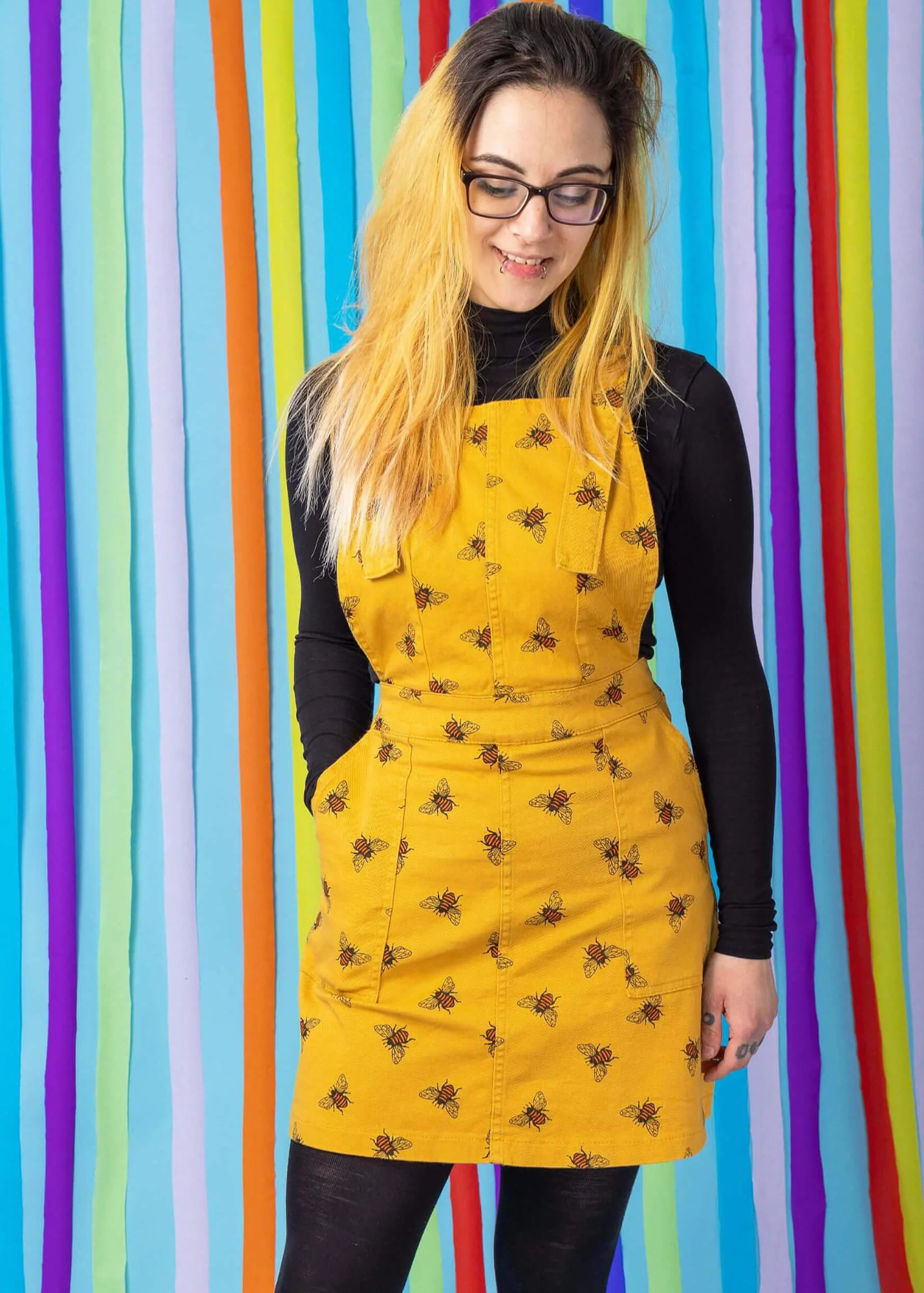Run & Fly - Twill Gold Bee Pinafore