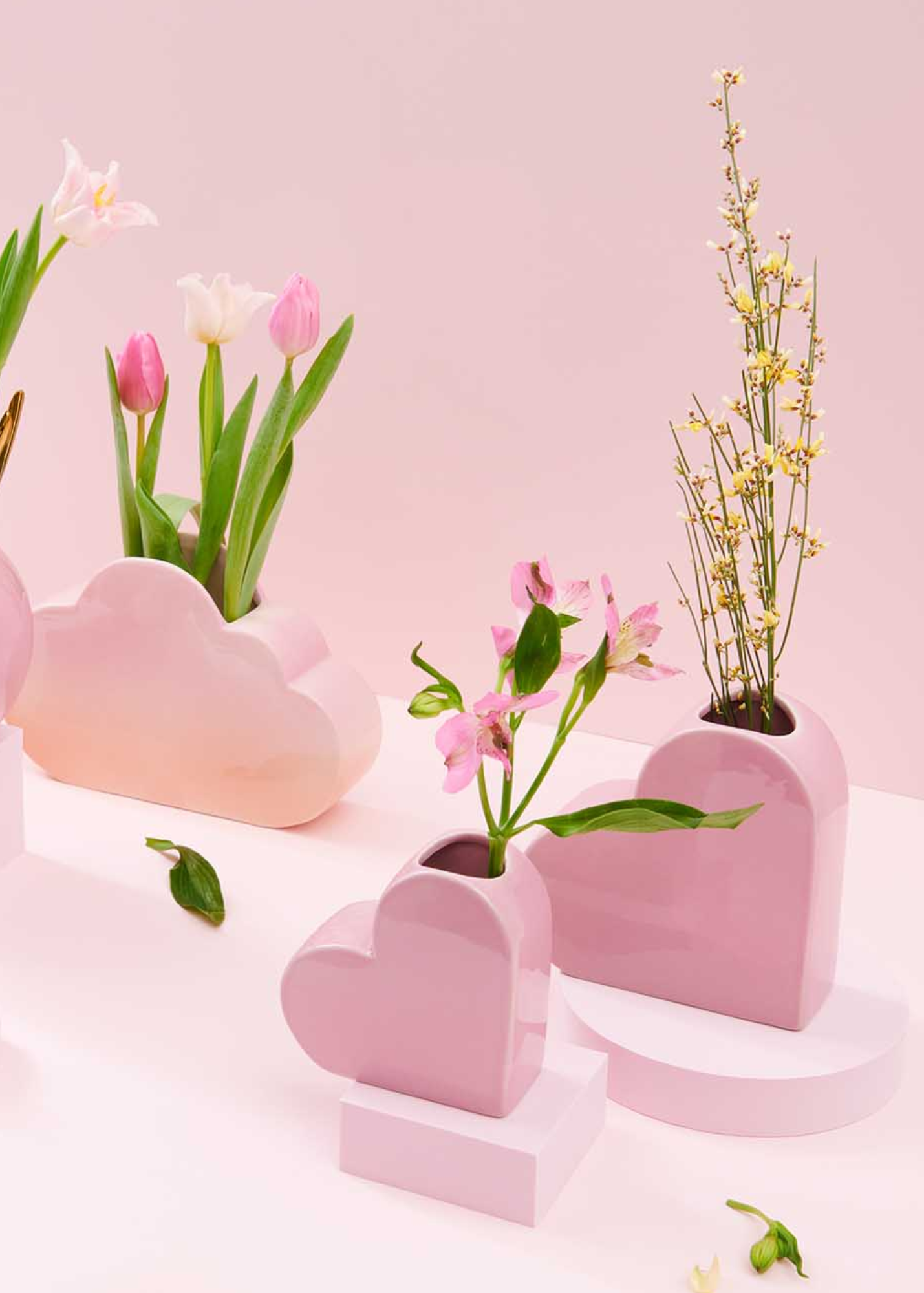 Rico Design - Large Pastel Pink Ceramic Heart Vase