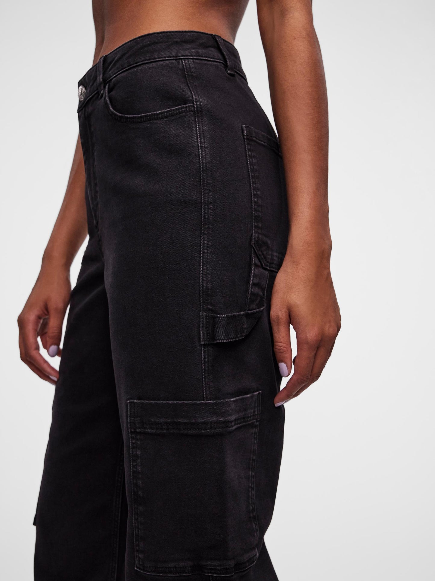 Pieces - Washed Denim Cargo Jeans