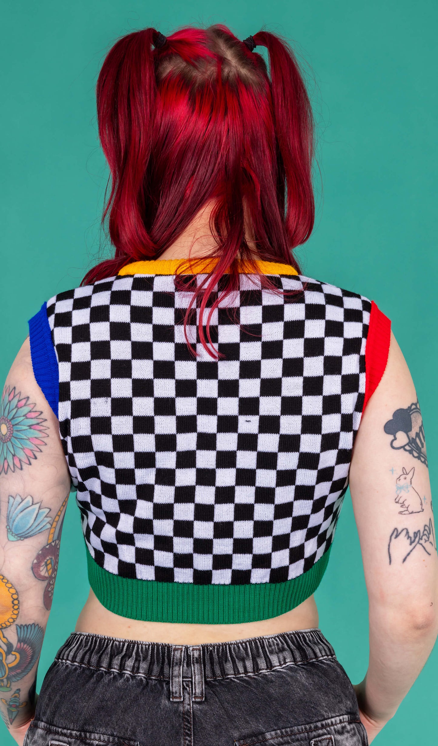 Run & Fly - Colour Block Checkerboard Cropped Knitted Vest