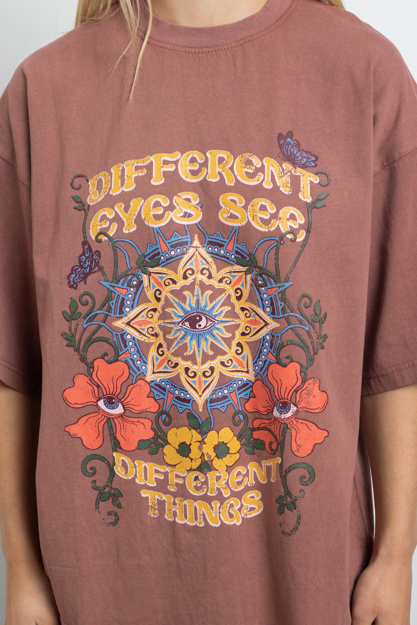 Daisy Street - Terracotta Vintage-Washed Different Eyes Relaxed Tee