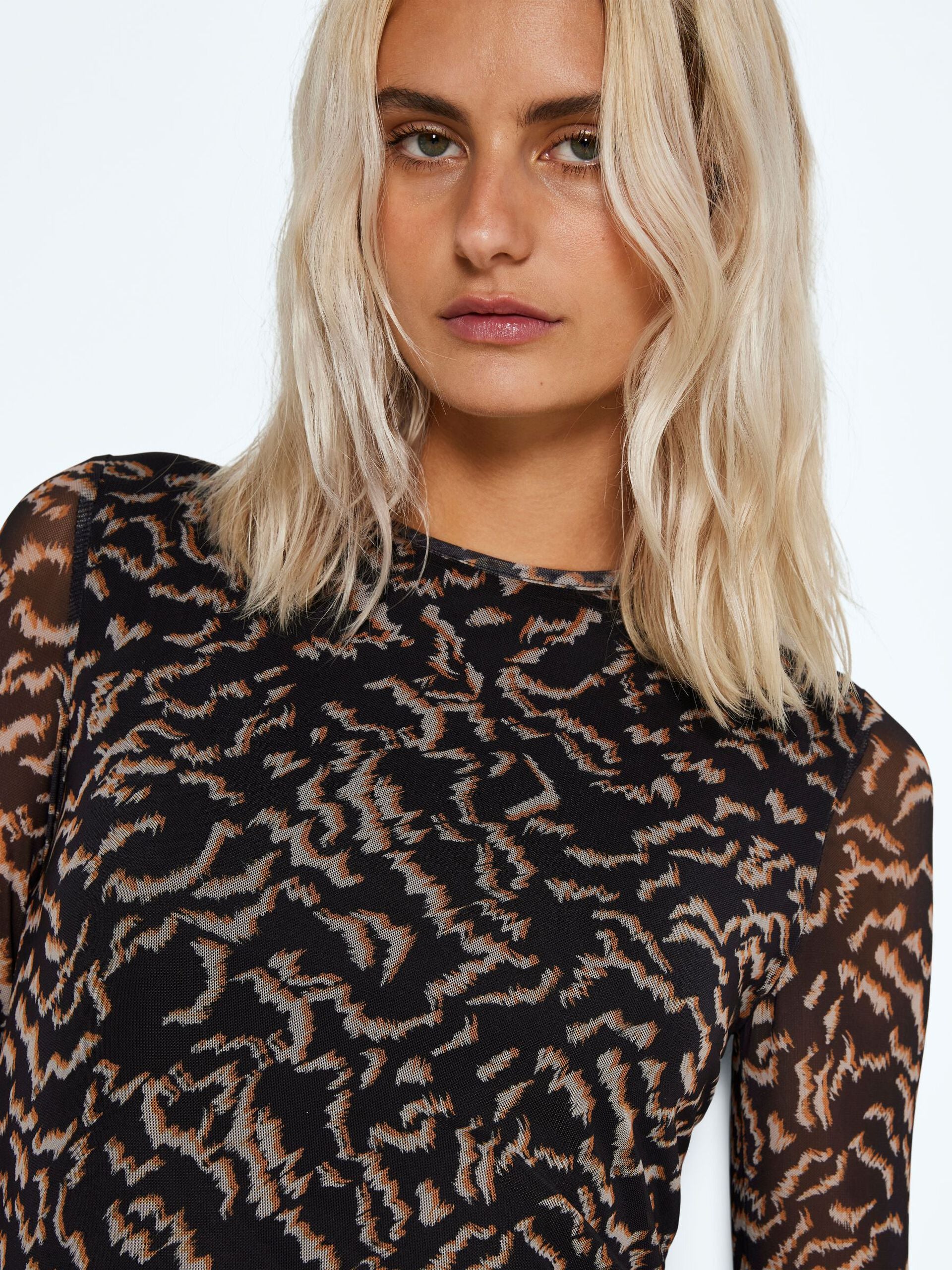 Noisy May - Black and Brown Zigzag Mini Dress