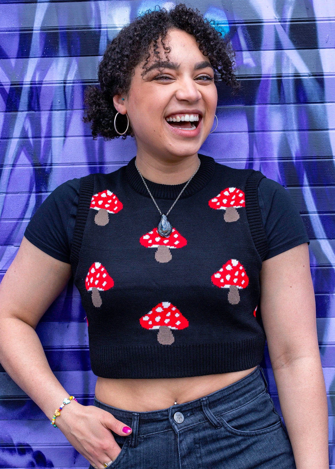 Run & Fly - Black Cropped Mushroom Vest