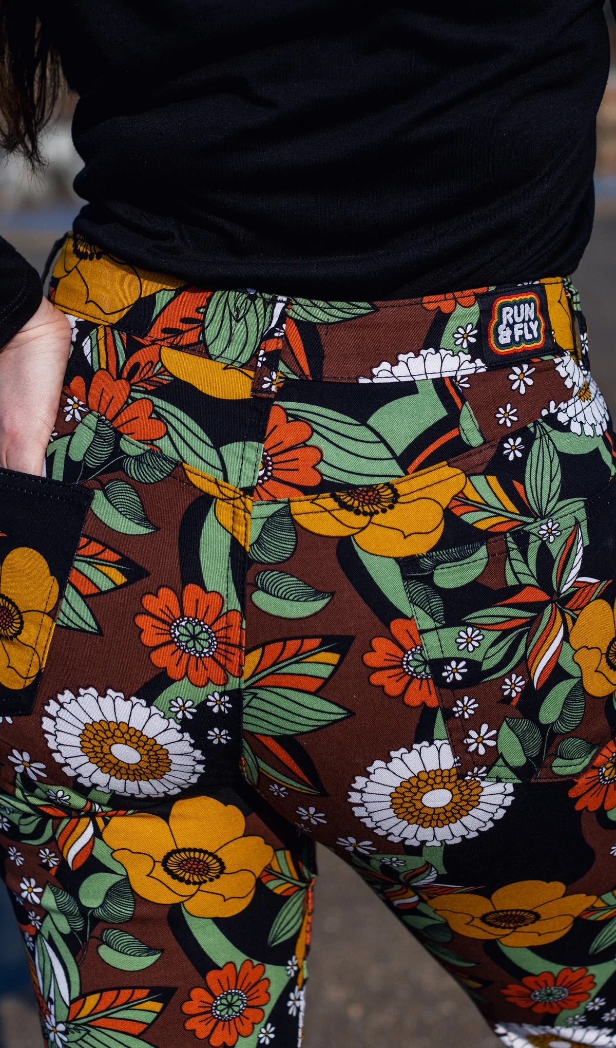 Run and outlet fly bell bottoms